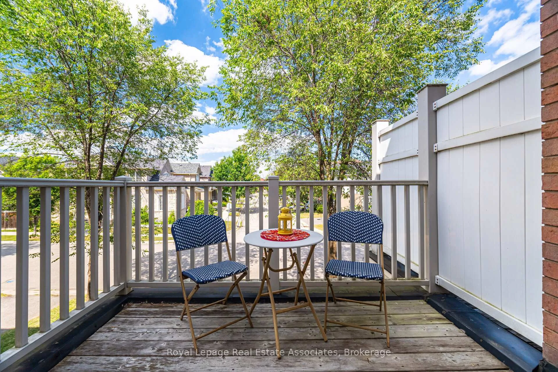 Photo 20 of 932 Burgess Gardens, Milton, Coates — HOMEH