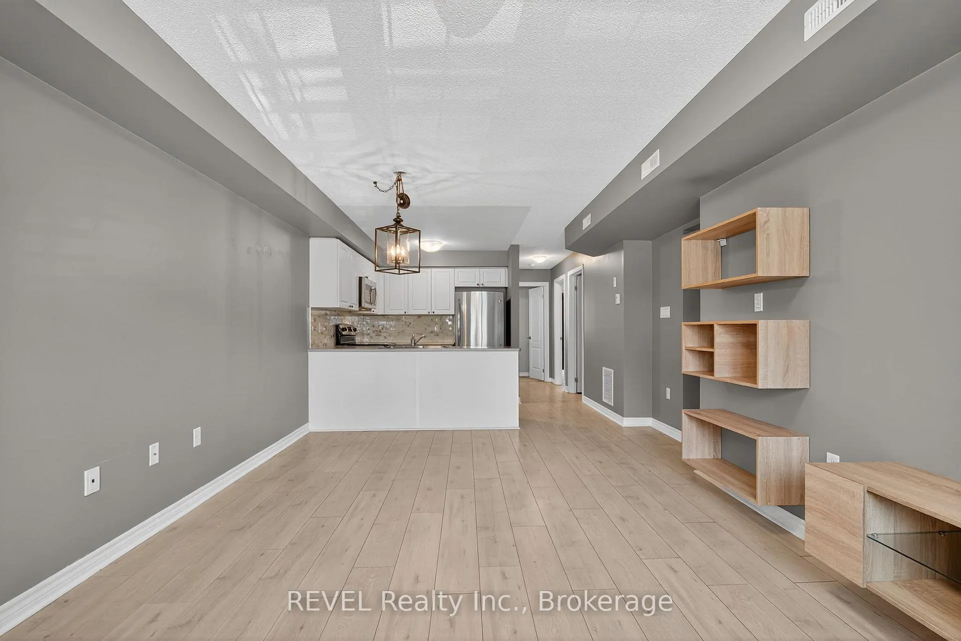 Photo 7 of Unit 11, 53 Ferndale Drive S, Barrie, Ardagh — HOMEH