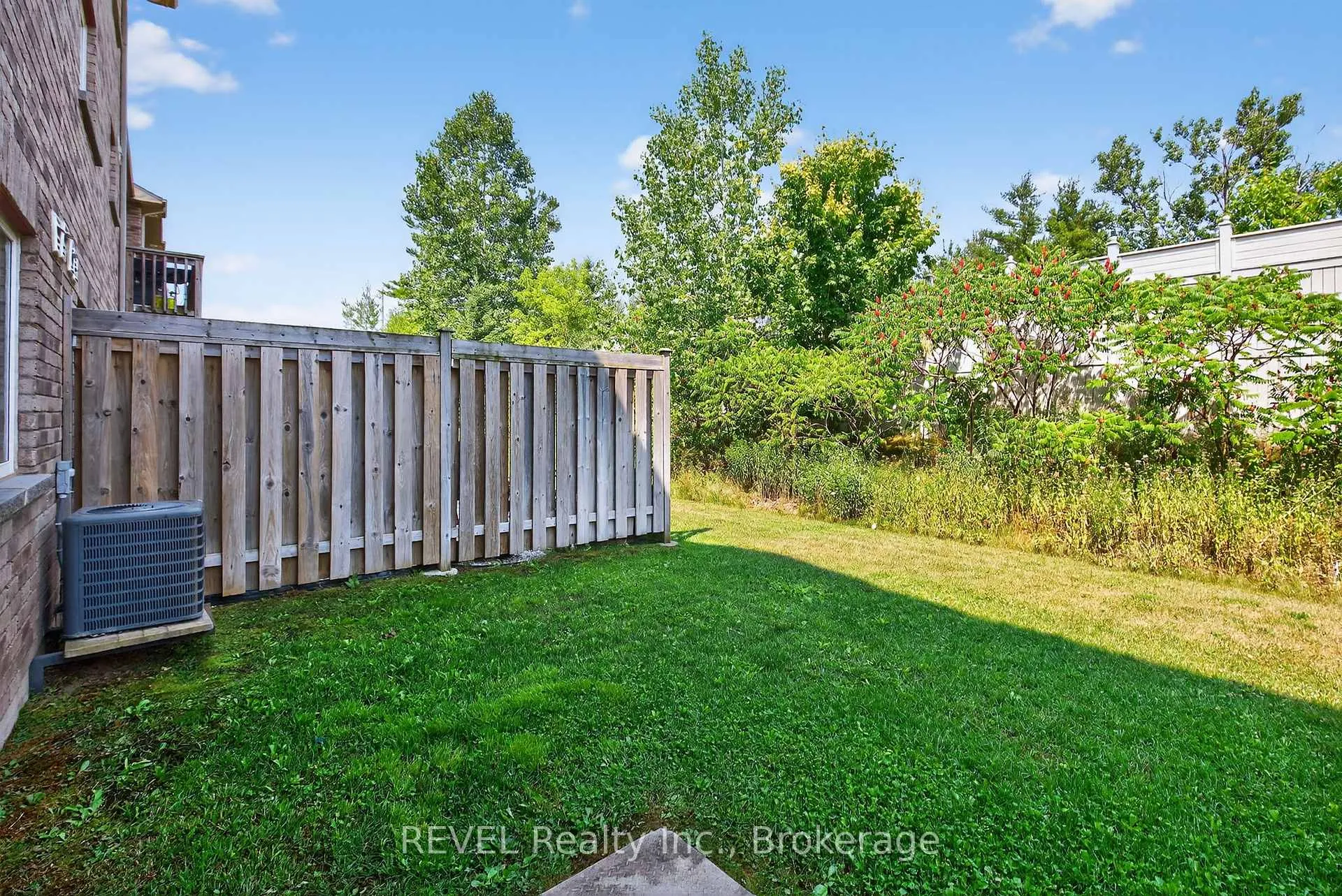 Photo 20 of Unit 11, 53 Ferndale Drive S, Barrie, Ardagh — HOMEH