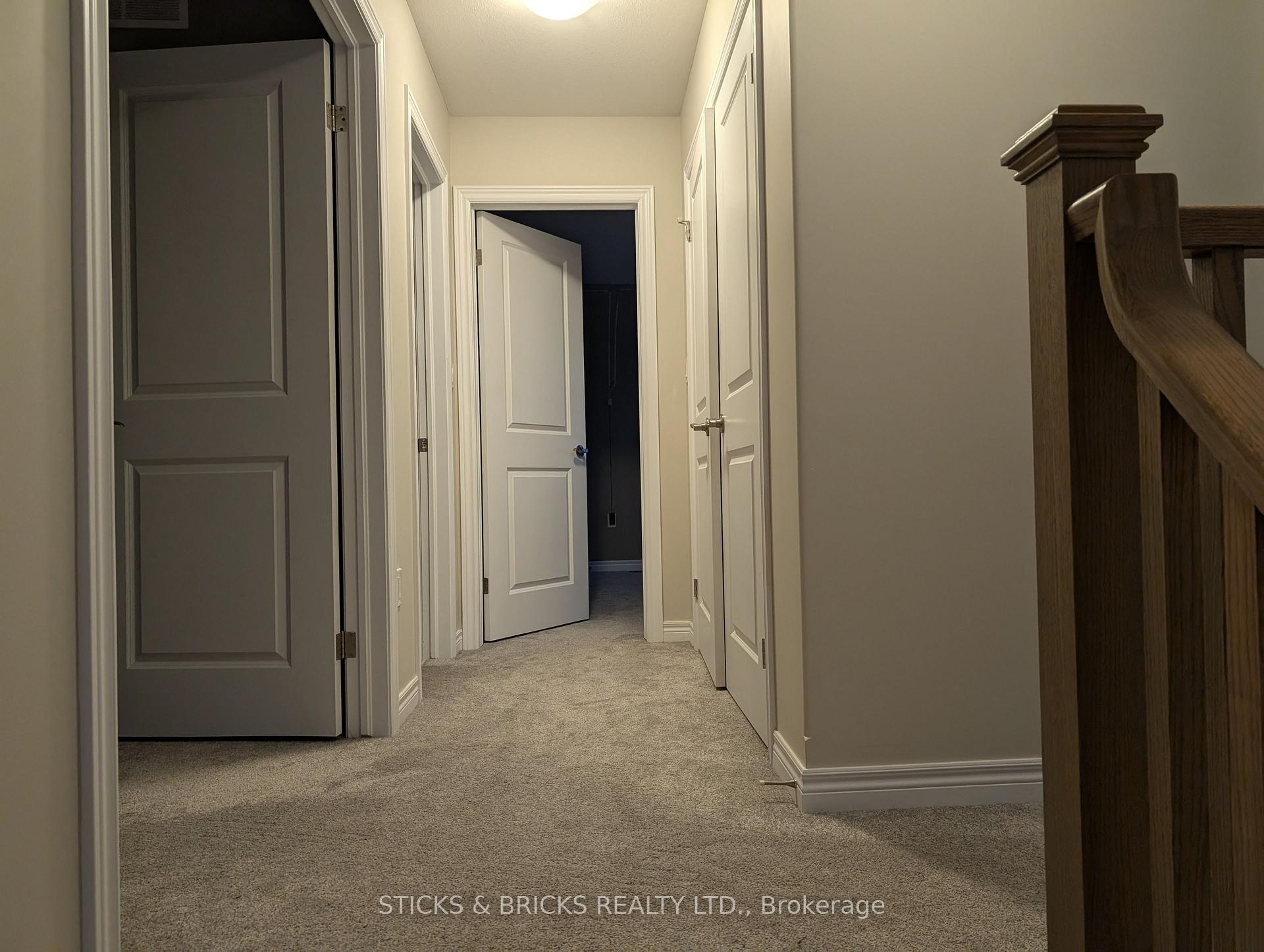 Photo 8 of 32 Spring Crest Way, Thorold, Rolling Meadows — HOMEH