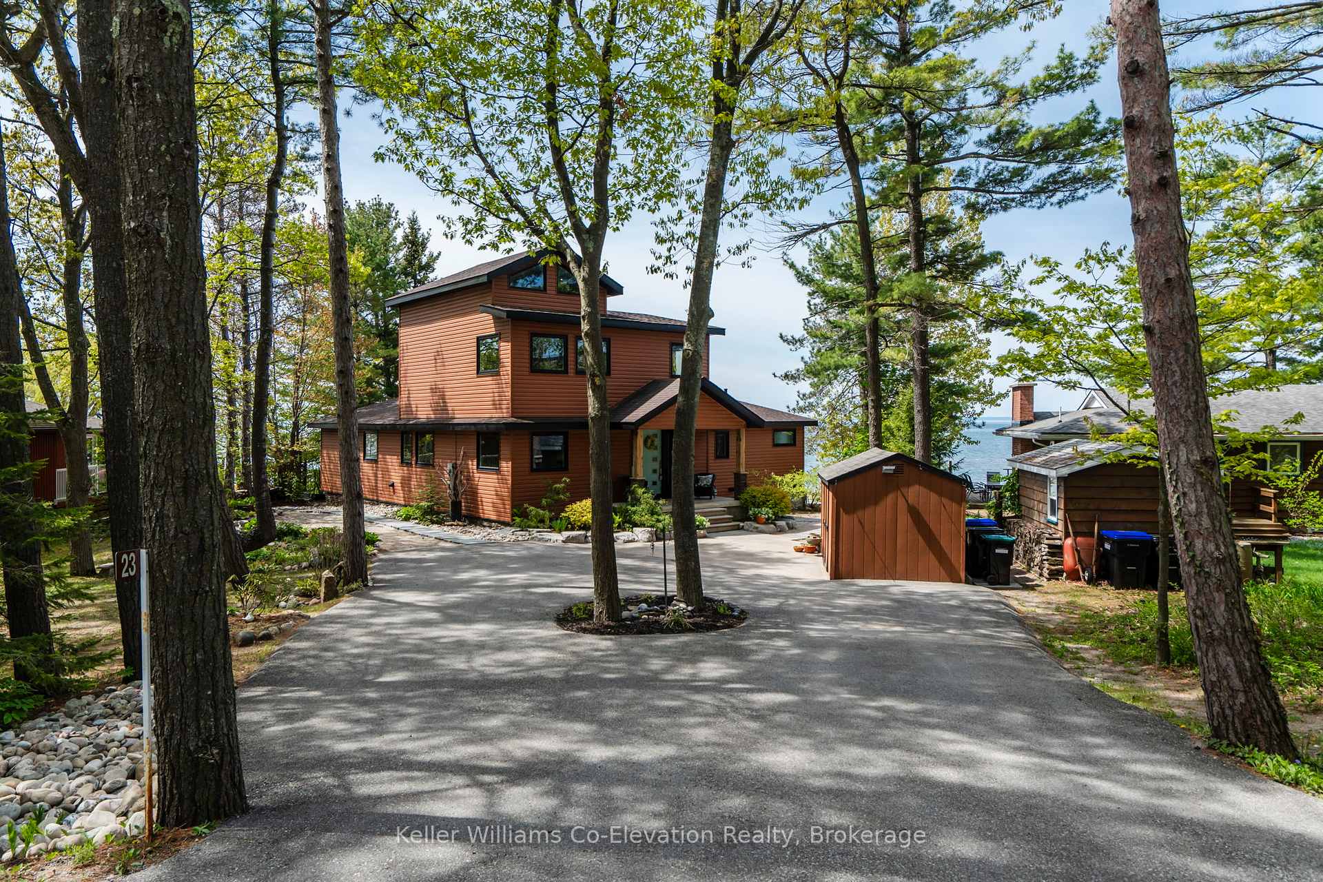 Photo 8 of 23 Rue De Parc, Tiny, Rural Tiny — HOMEH
