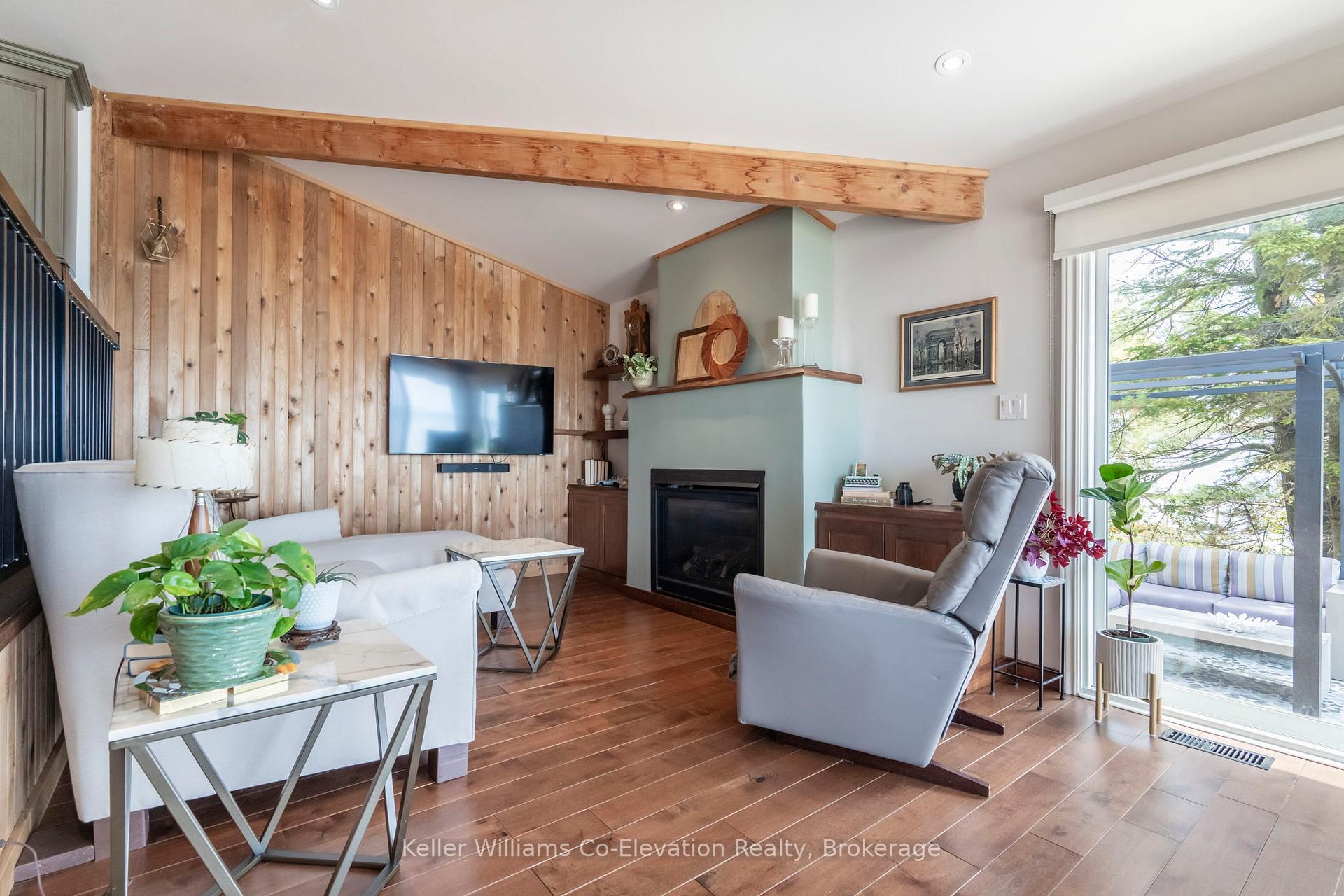 Photo 16 of 23 Rue De Parc, Tiny, Rural Tiny — HOMEH