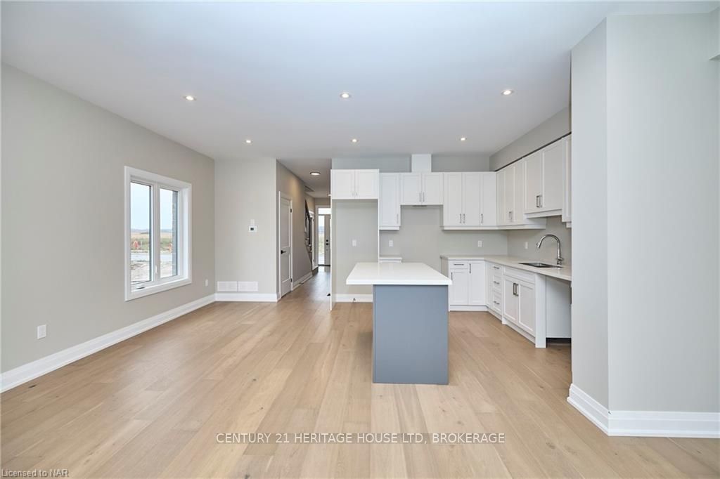 Photo 8 of 100 Elvira Way, Thorold, Rolling Meadows — HOMEH