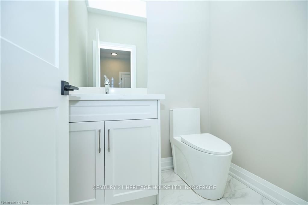 Photo 11 of 100 Elvira Way, Thorold, Rolling Meadows — HOMEH