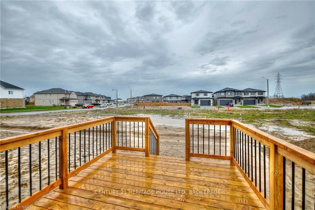 Photo 24 of 100 Elvira Way, Thorold, Rolling Meadows — HOMEH