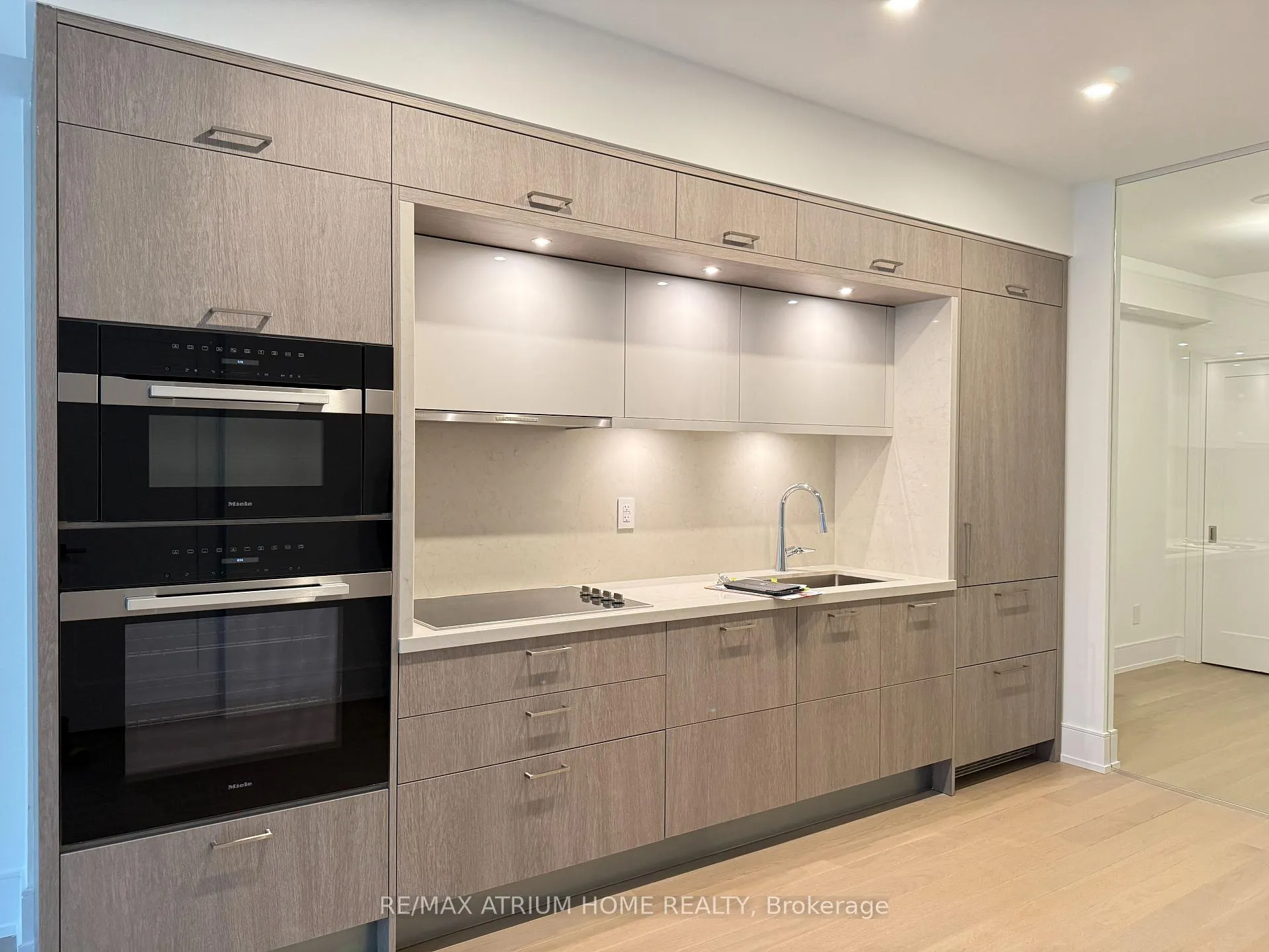 Photo 3 of Unit 420, 155 Merchants' Wharf, Toronto, Waterfront Communities — HOMEH