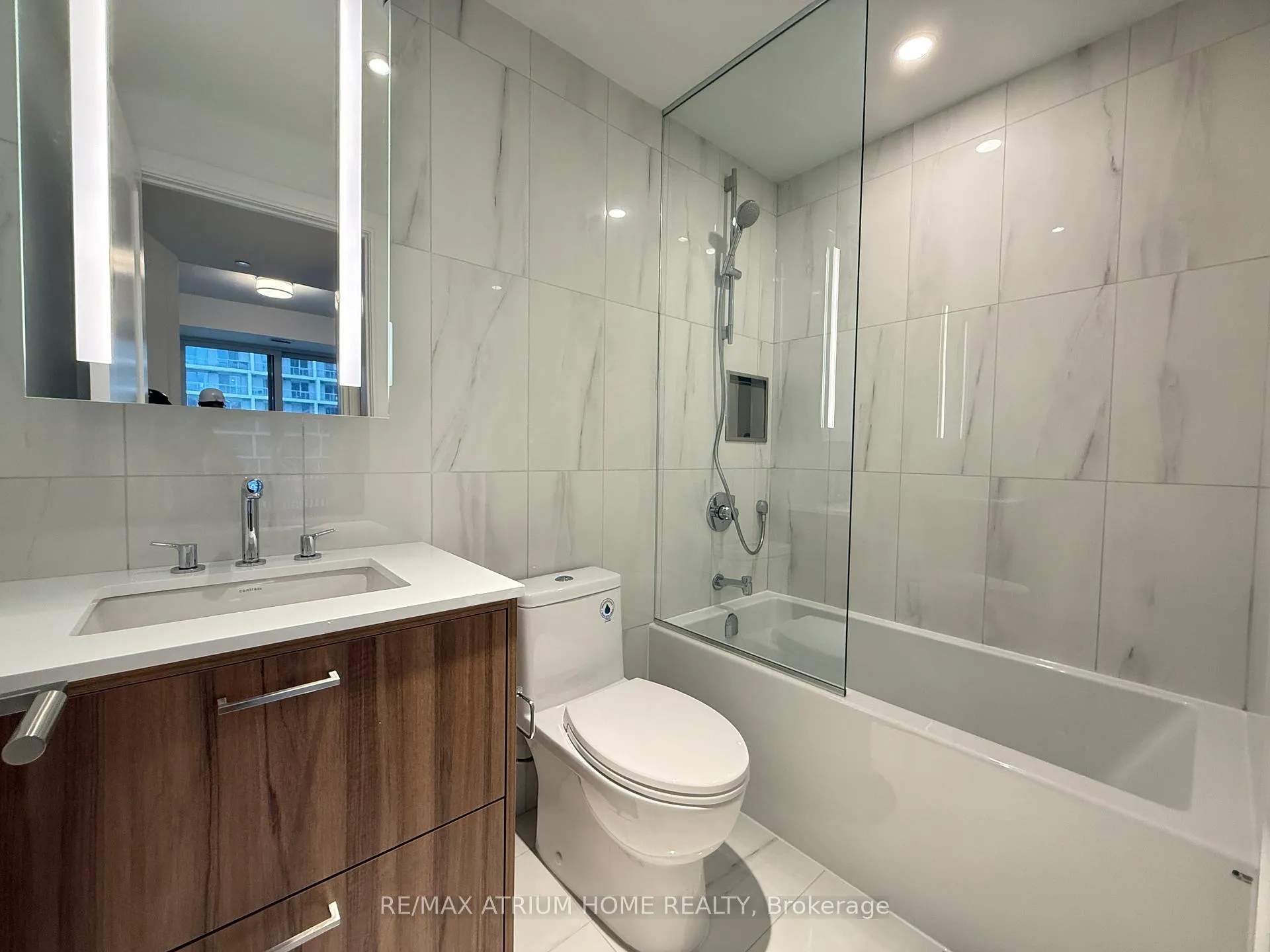 Photo 10 of Unit 420, 155 Merchants' Wharf, Toronto, Waterfront Communities — HOMEH