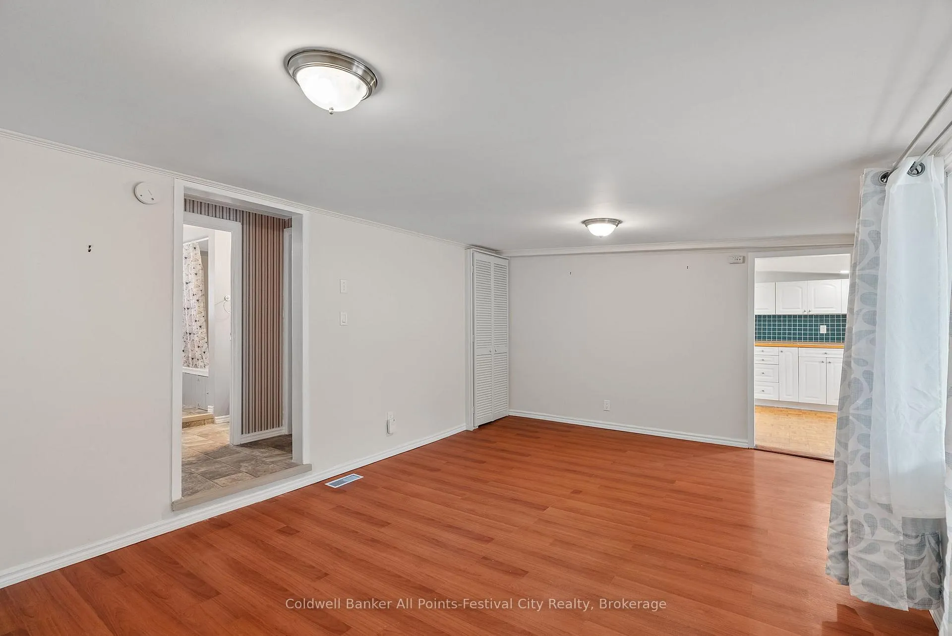 Photo 11 of 28 Sutton Drive, Ashfield-Colborne-Wawanosh, Ashfield — HOMEH