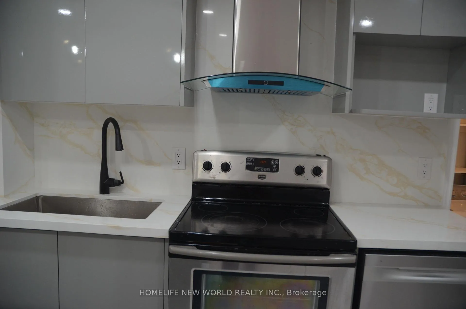 Photo 6 of Unit Upper Level, 231 Queen Street W, Toronto, Waterfront Communities — HOMEH