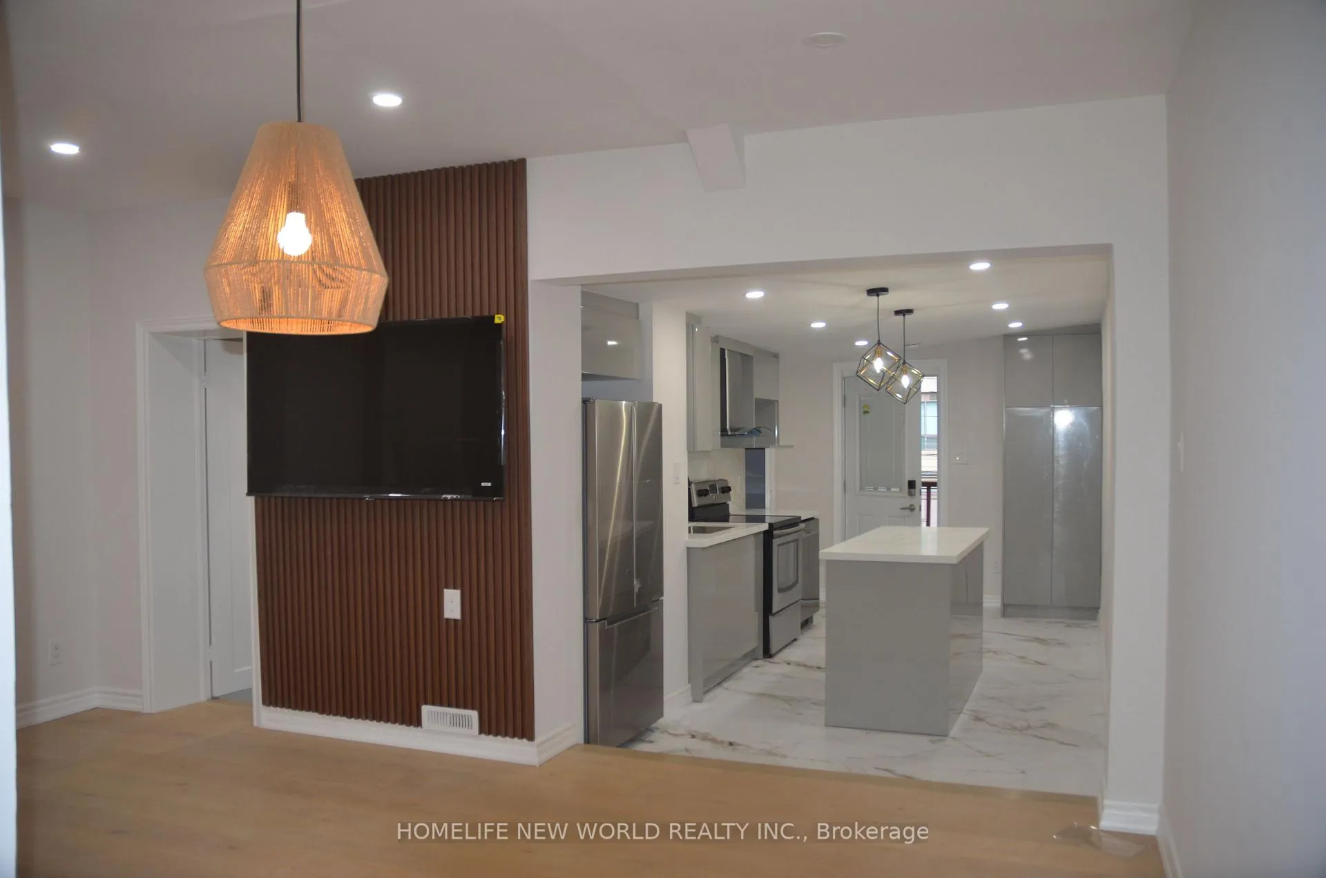 Photo 11 of Unit Upper Level, 231 Queen Street W, Toronto, Waterfront Communities — HOMEH