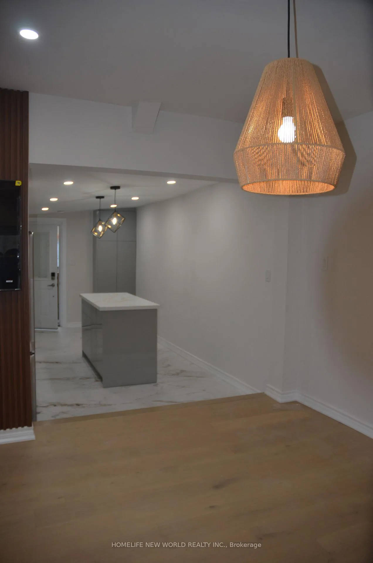 Photo 13 of Unit Upper Level, 231 Queen Street W, Toronto, Waterfront Communities — HOMEH
