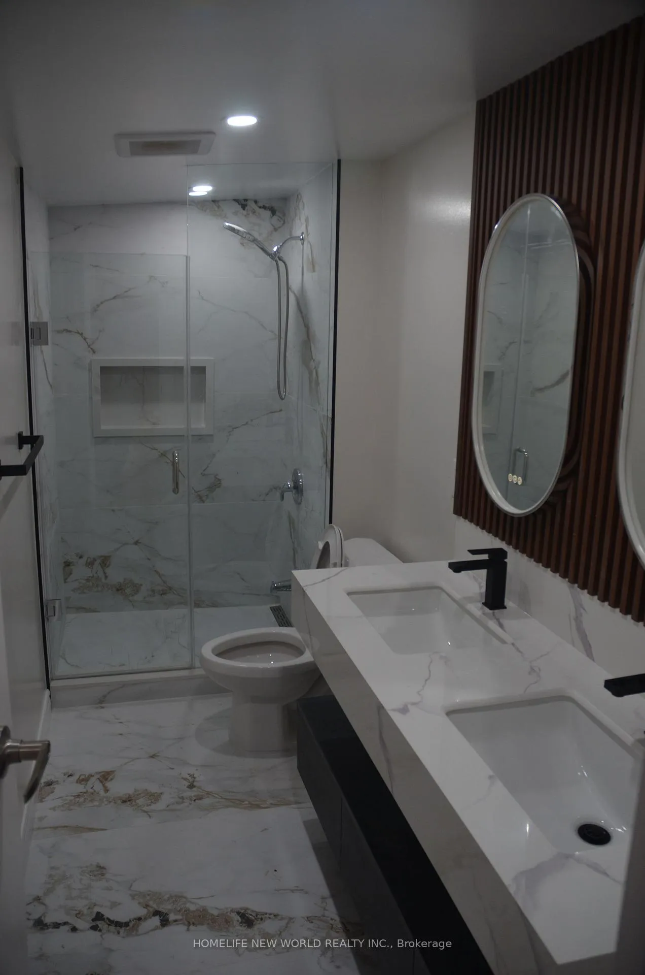 Photo 17 of Unit Upper Level, 231 Queen Street W, Toronto, Waterfront Communities — HOMEH