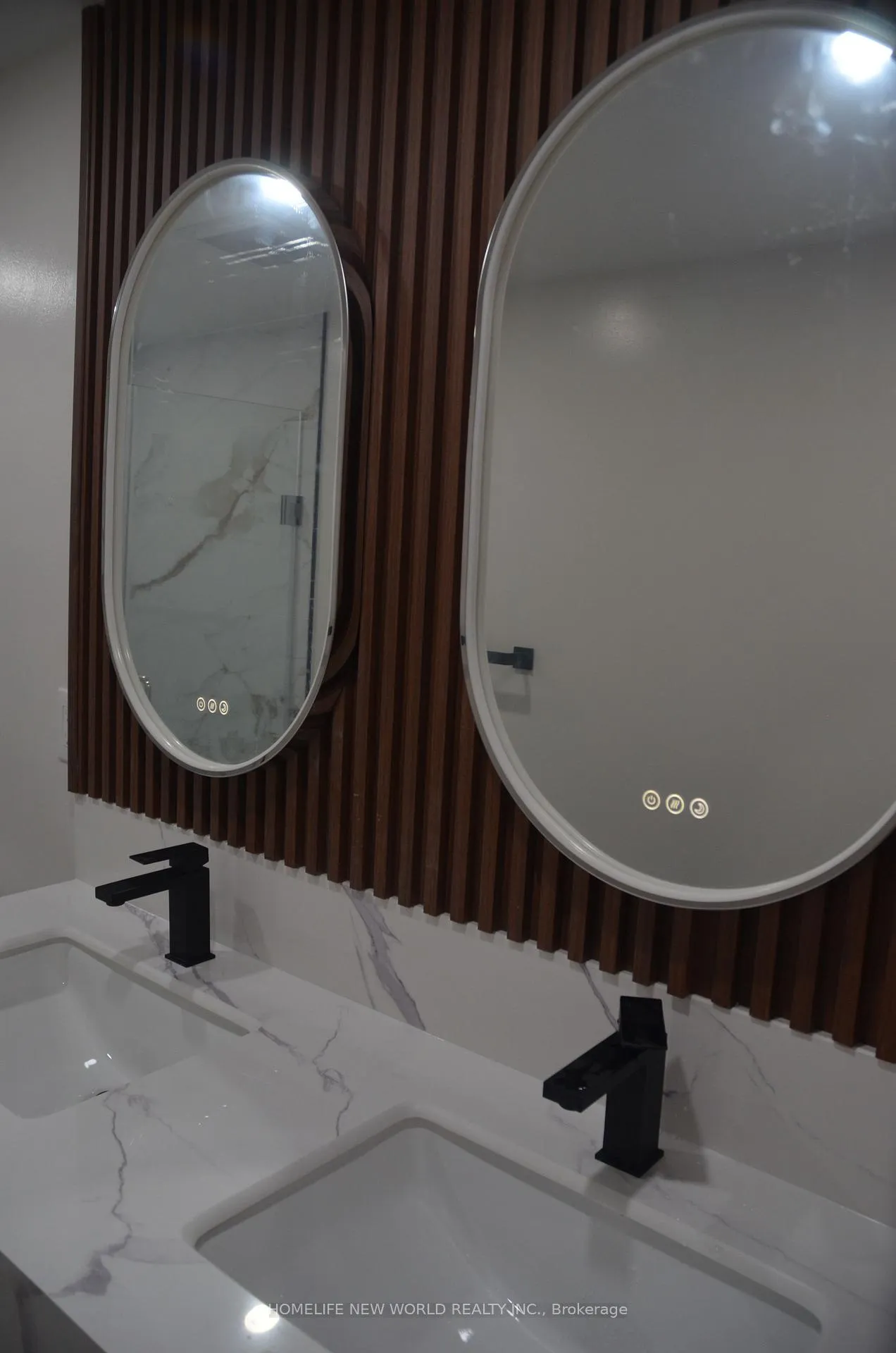 Photo 18 of Unit Upper Level, 231 Queen Street W, Toronto, Waterfront Communities — HOMEH