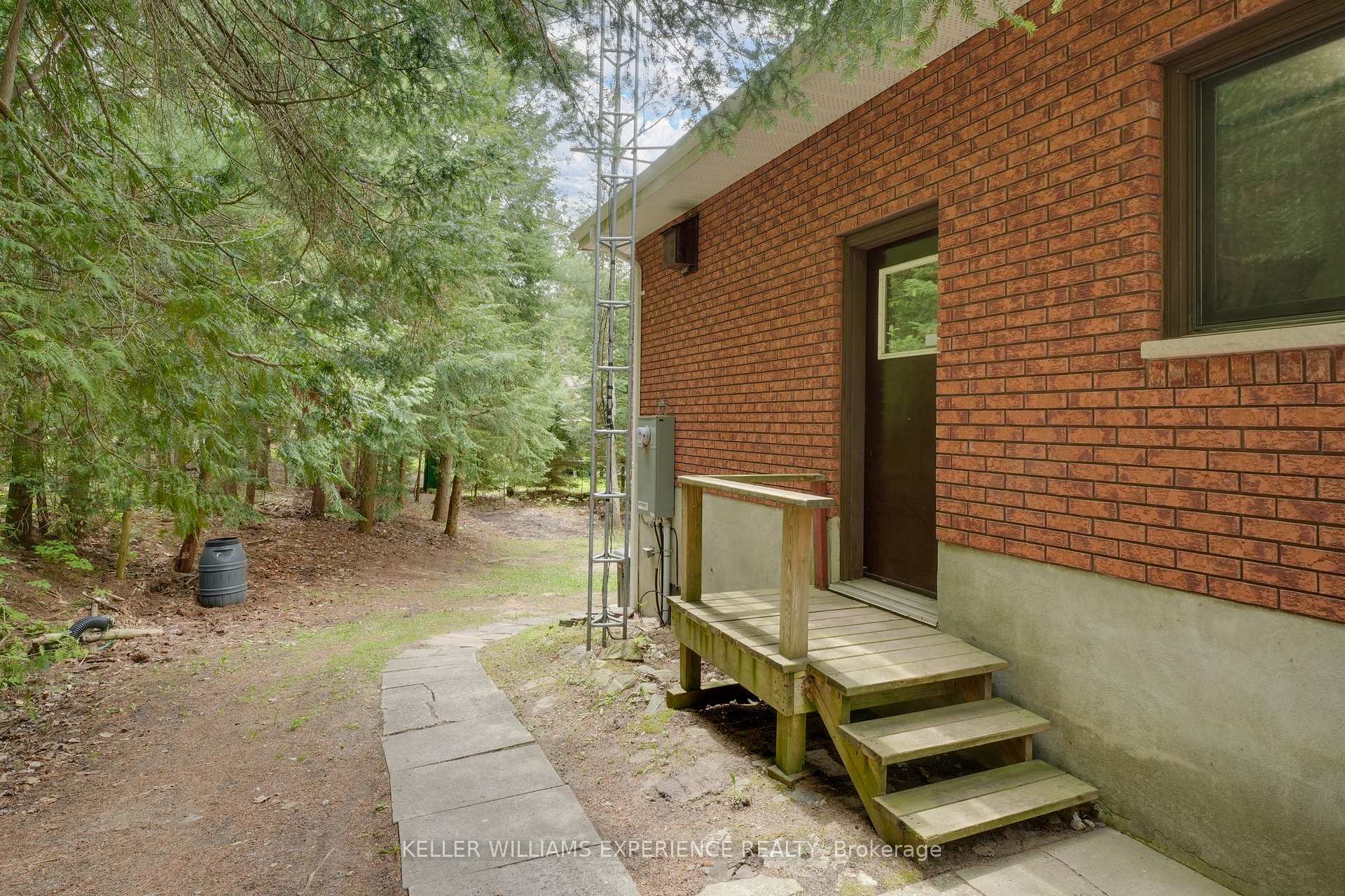 Photo 32 of 6 Fernanne Drive, Tiny, Rural Tiny — HOMEH