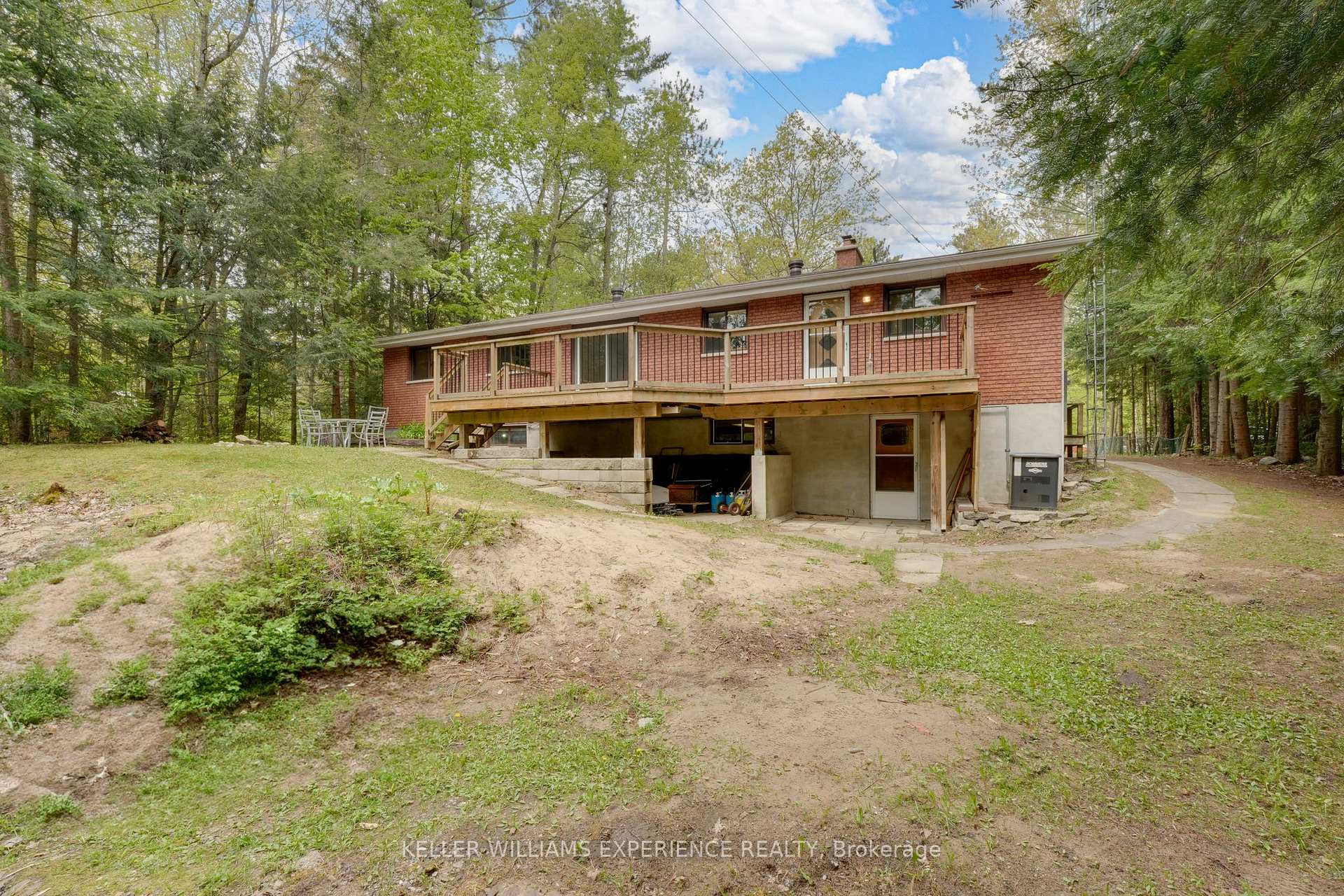 Photo 33 of 6 Fernanne Drive, Tiny, Rural Tiny — HOMEH