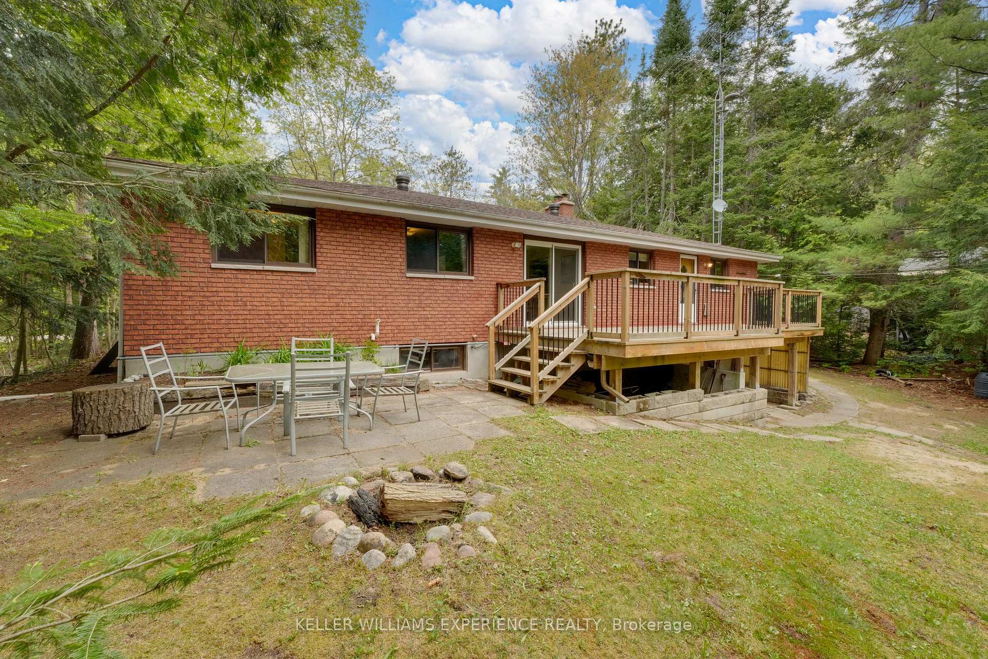 Photo 34 of 6 Fernanne Drive, Tiny, Rural Tiny — HOMEH