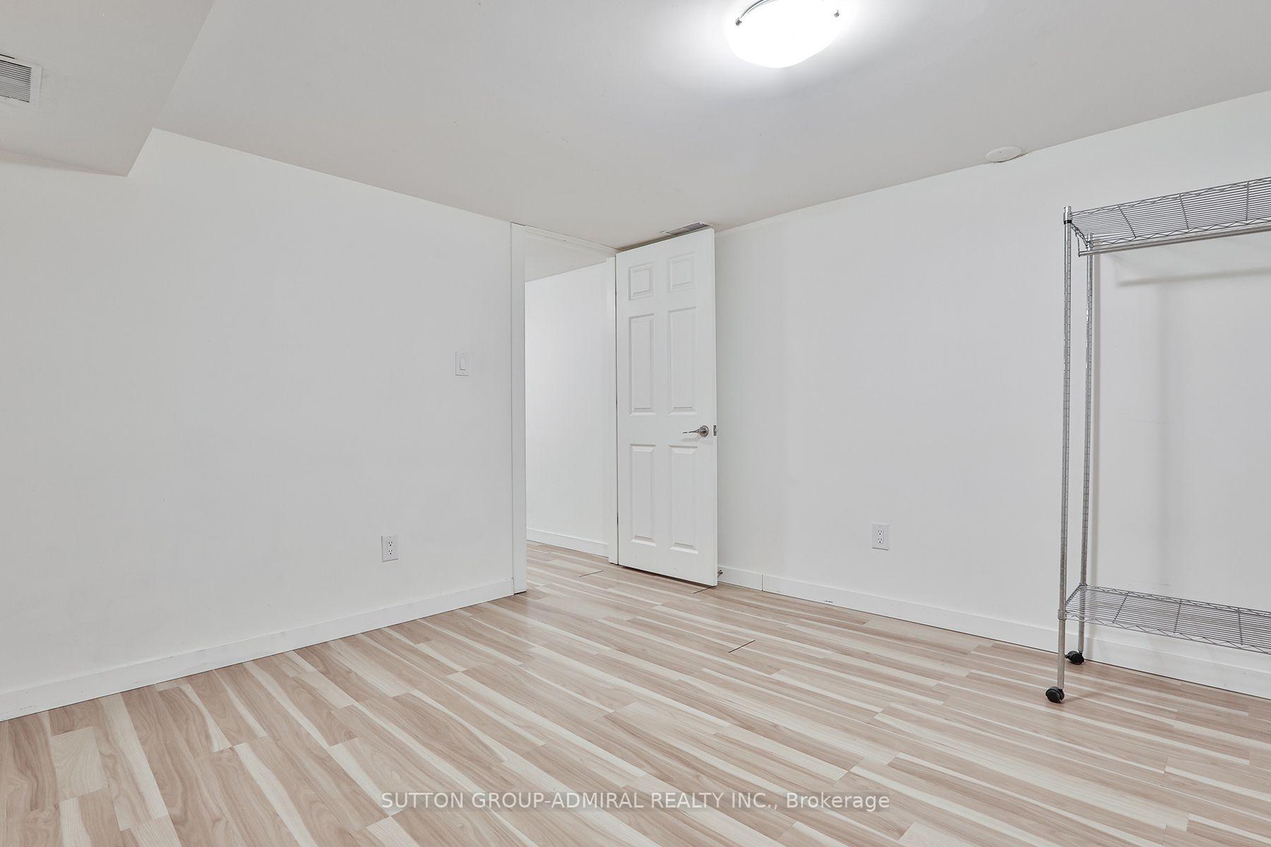 Photo 5 of Unit Lower, 497 Clinton Street, Toronto, The Annex — HOMEH