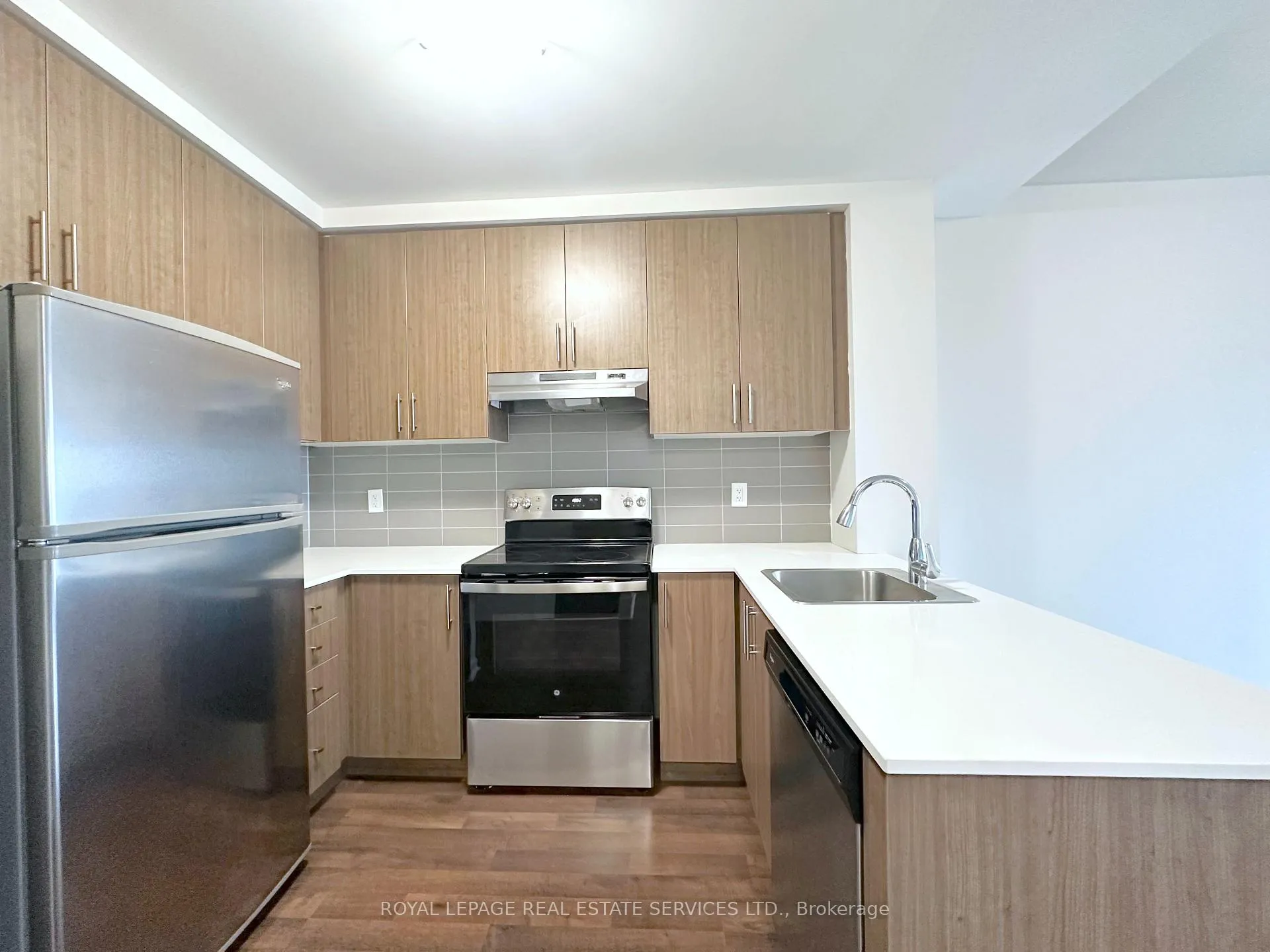 Photo 3 of Unit 2407, 188 Clark Boulevard, Brampton, Queen Street Corridor — HOMEH