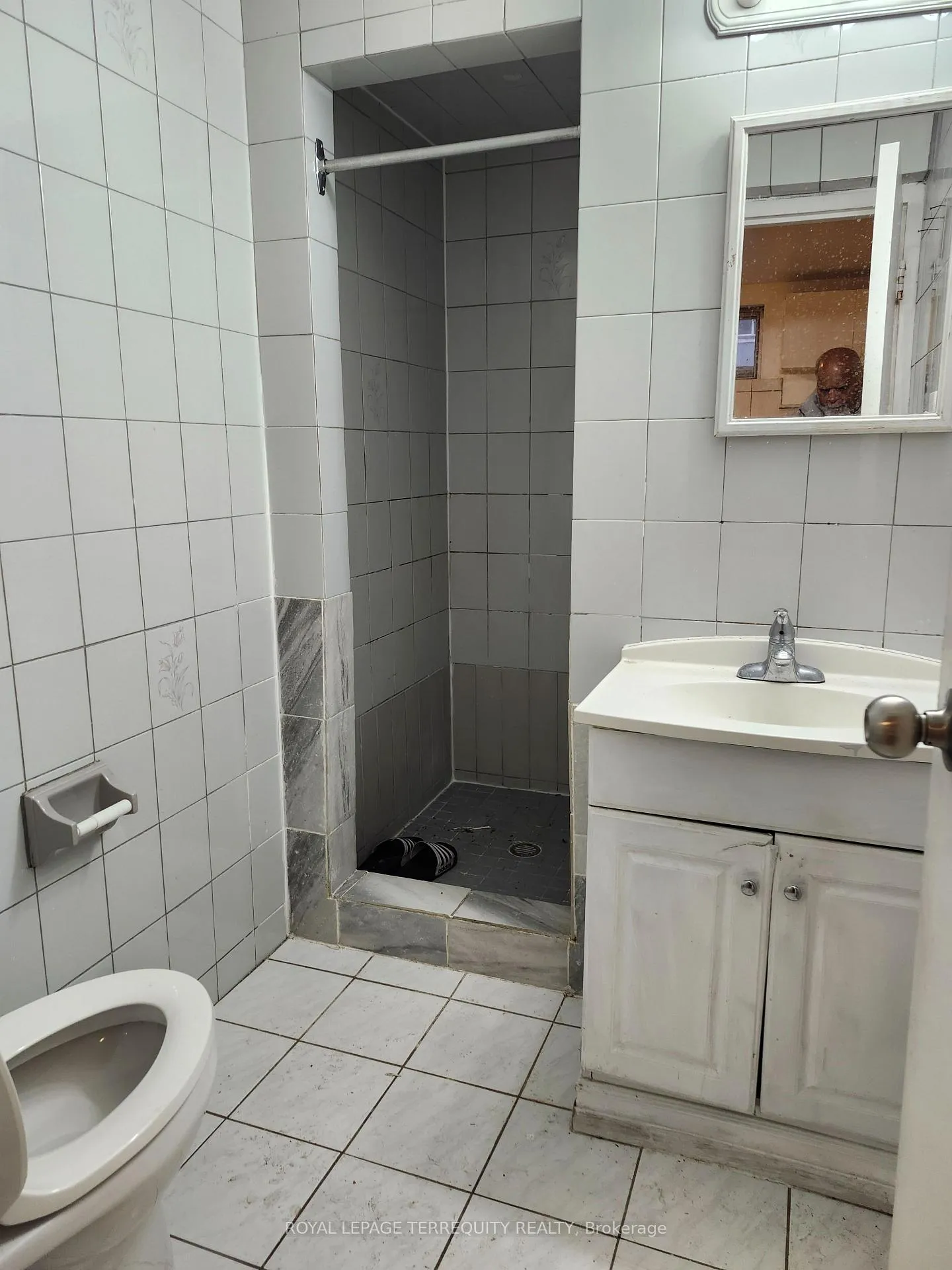 Photo 4 of Unit Lower 2L, 2977 Lawrence Avenue E, Scarborough, Bendale — HOMEH