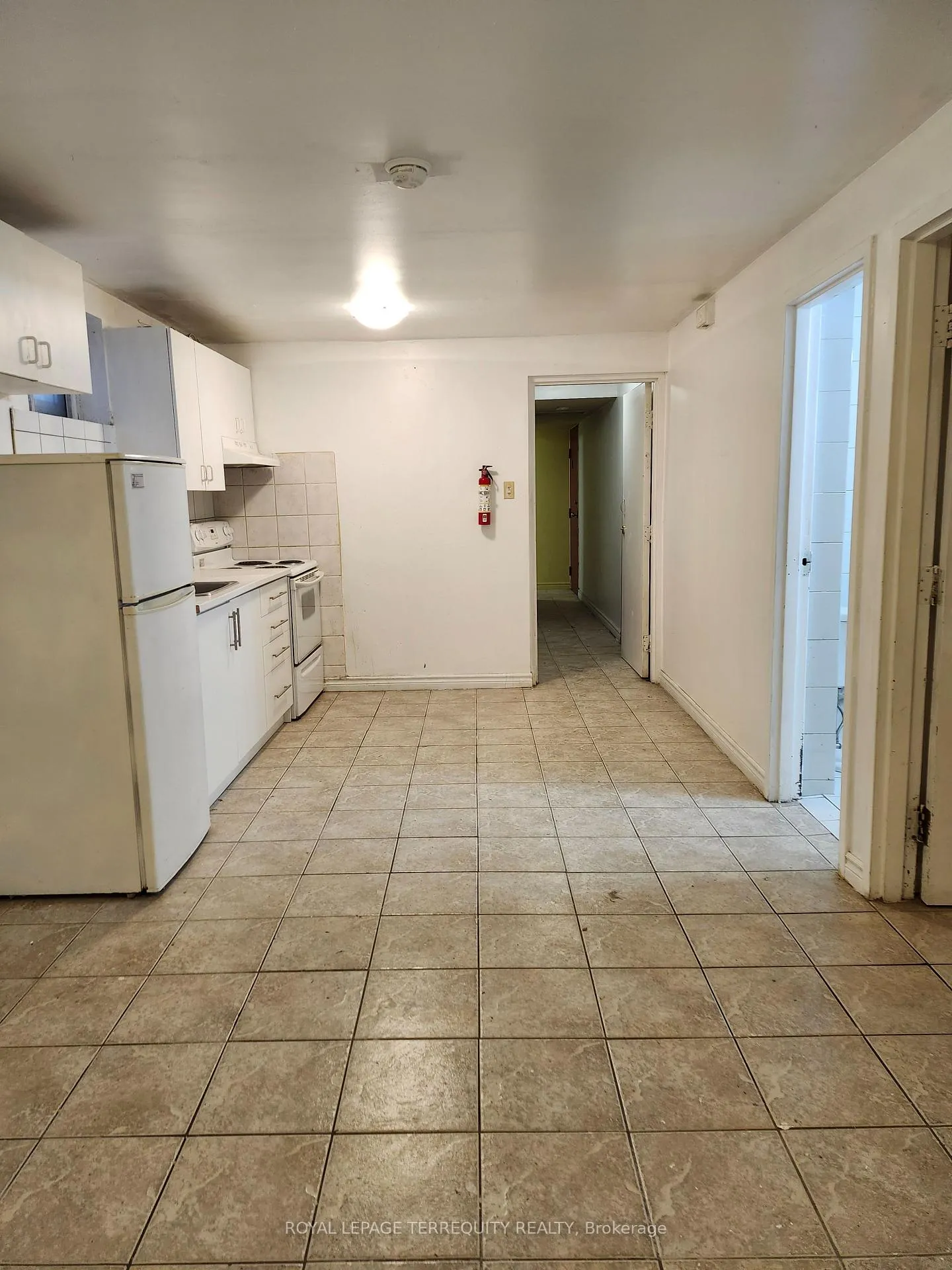 Photo 8 of Unit Lower 2L, 2977 Lawrence Avenue E, Scarborough, Bendale — HOMEH