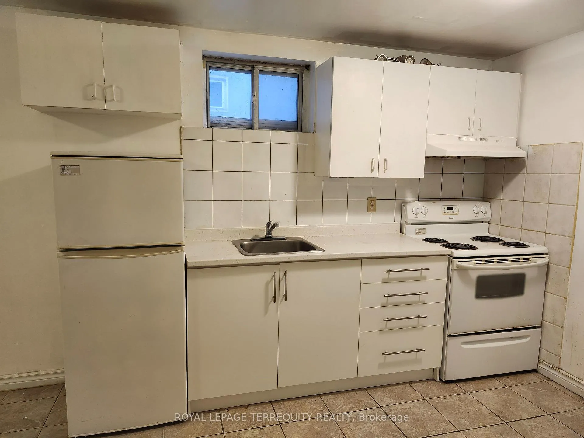 Photo 9 of Unit Lower 2L, 2977 Lawrence Avenue E, Scarborough, Bendale — HOMEH