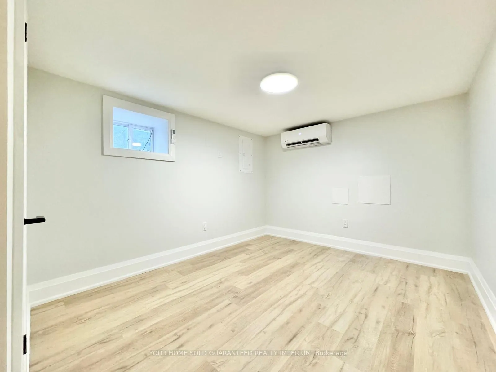Photo 10 of Unit 4, 66 Grove Street, Welland, Welland Downtown — HOMEH