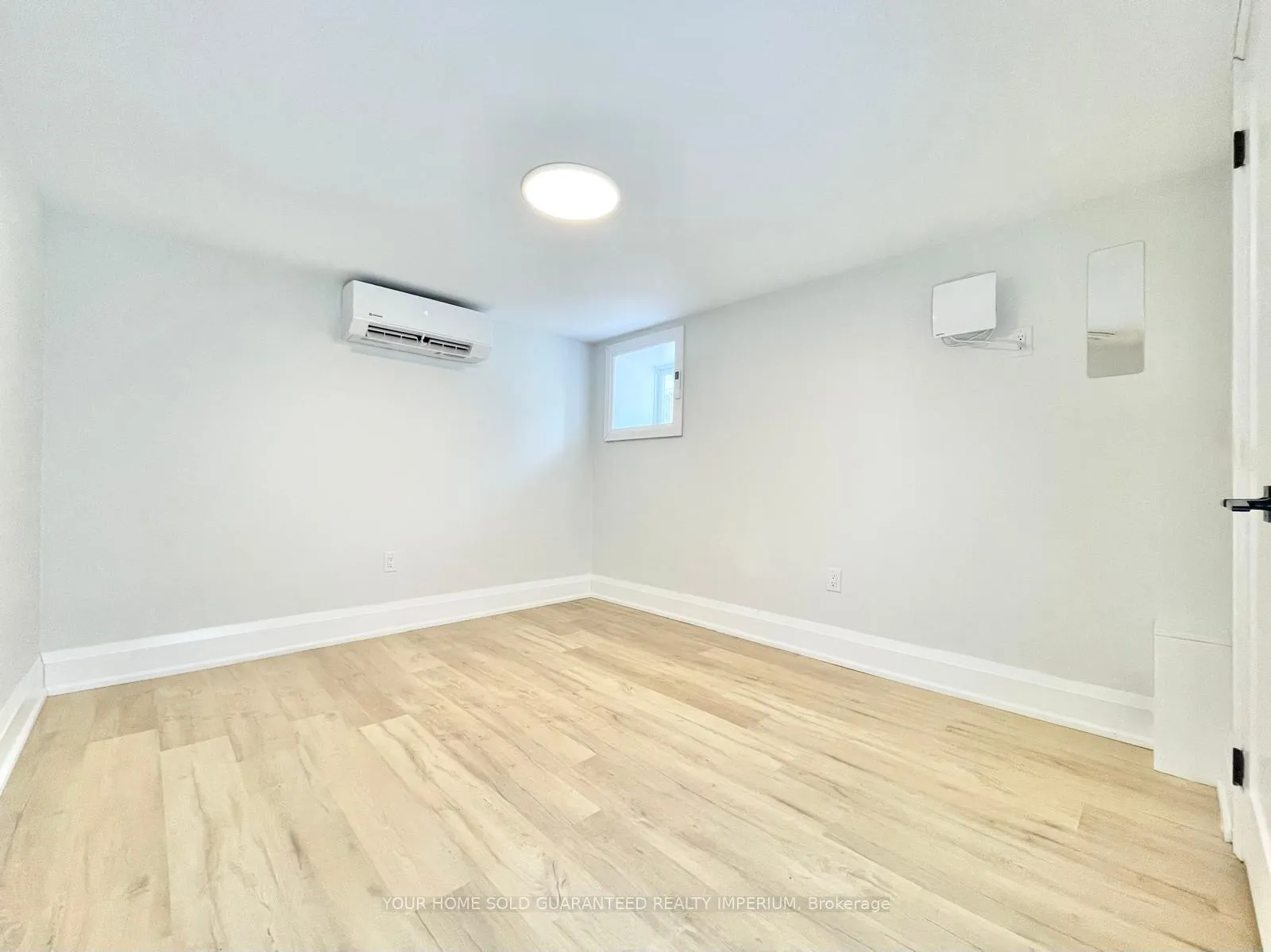 Photo 11 of Unit 4, 66 Grove Street, Welland, Welland Downtown — HOMEH