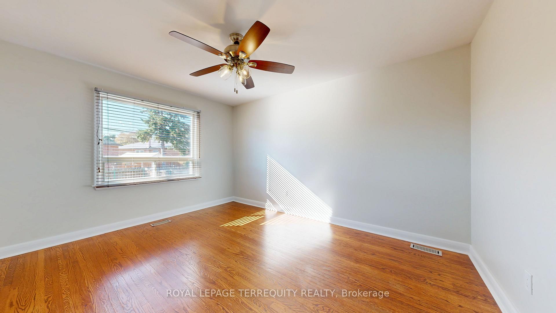 Photo 16 of 85 Romulus Drive, Scarborough, Bendale — HOMEH