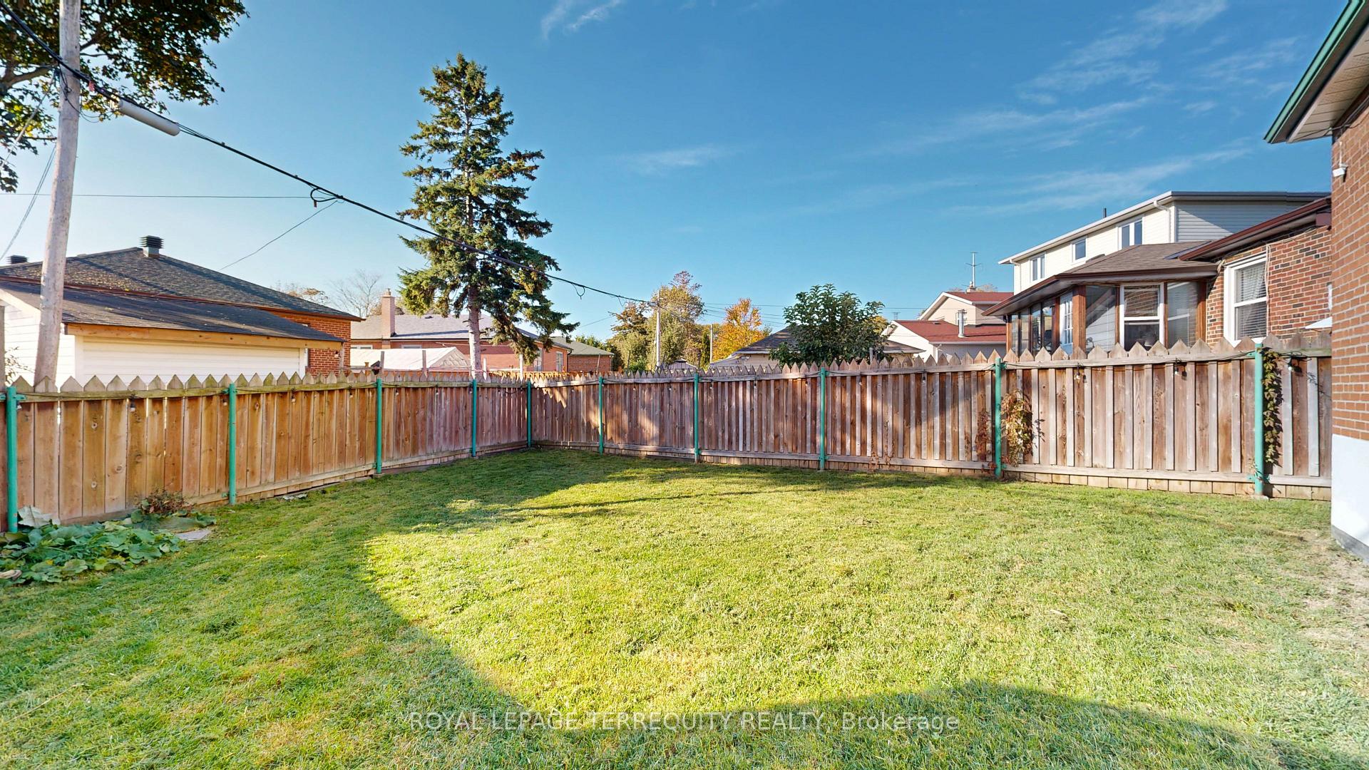 Photo 32 of 85 Romulus Drive, Scarborough, Bendale — HOMEH