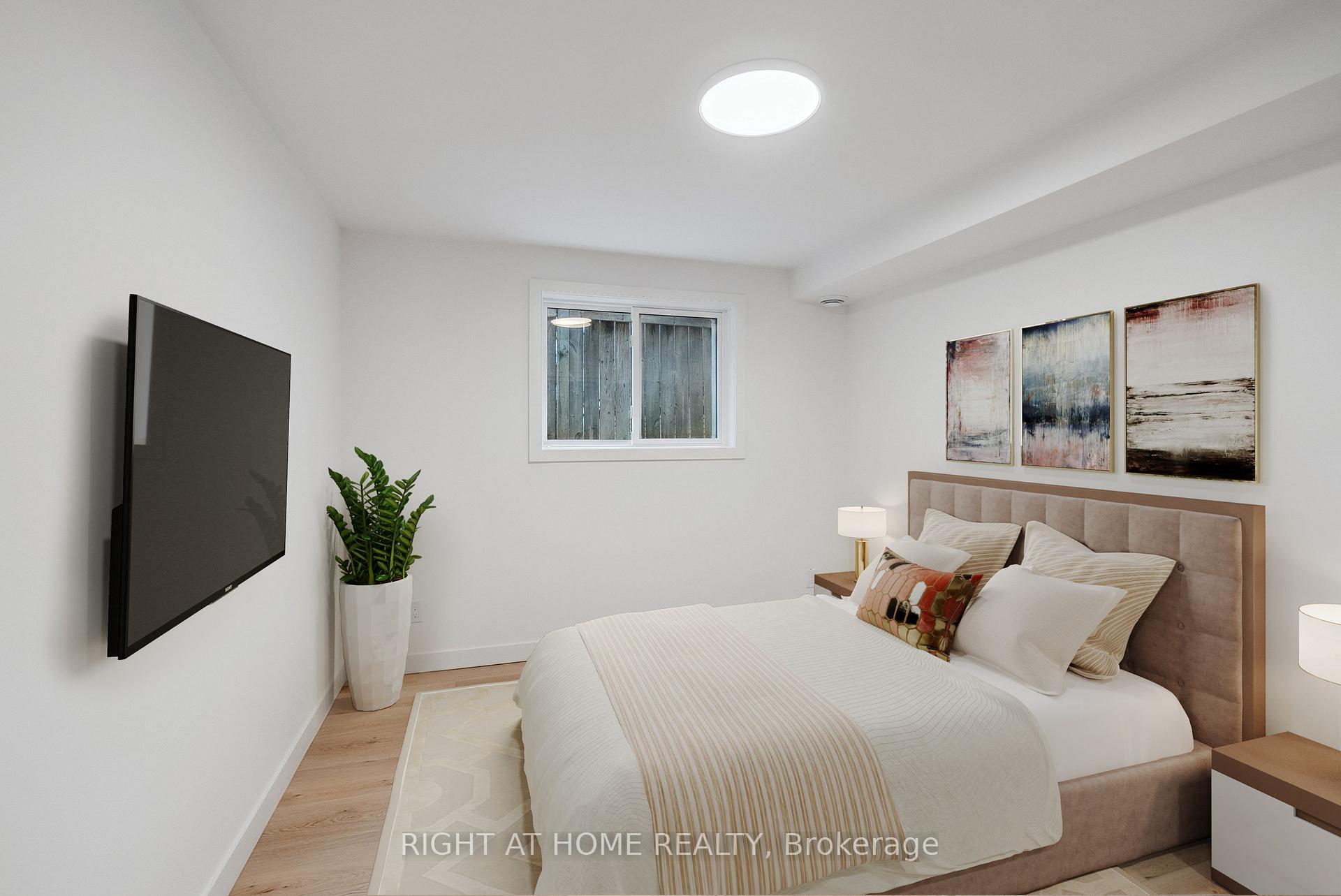 Photo 8 of Unit 8, 321 St George Street, Toronto, The Annex — HOMEH