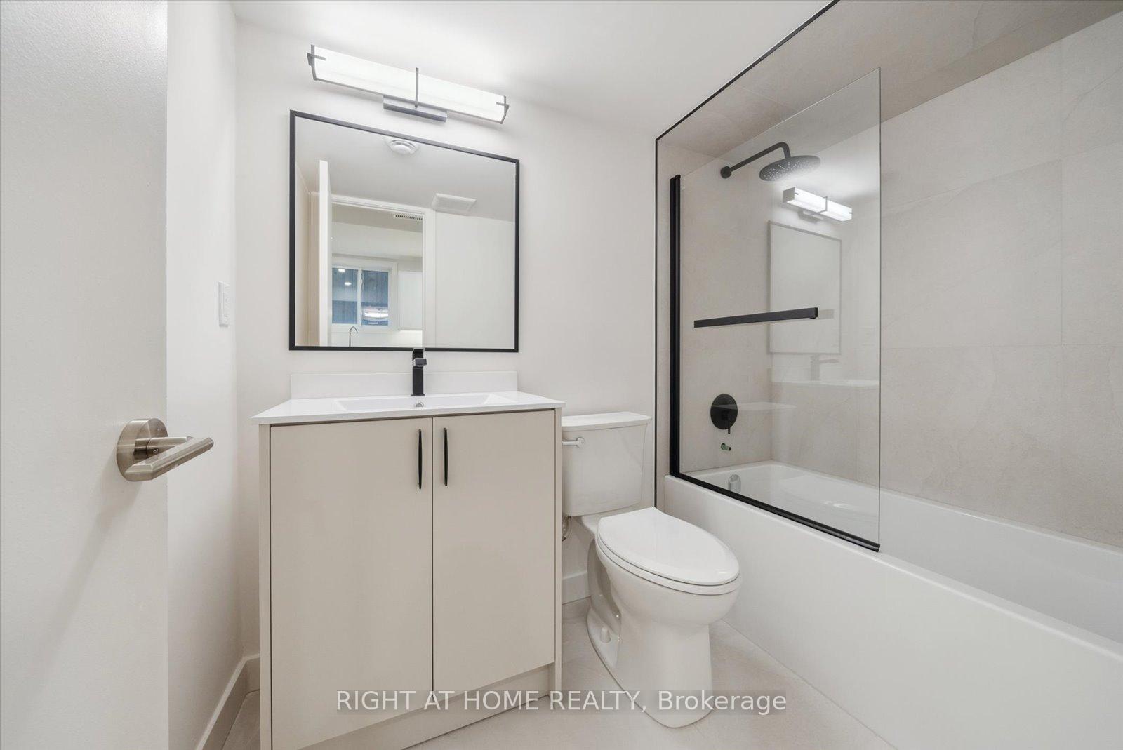 Photo 6 of Unit 8, 321 St George Street, Toronto, The Annex — HOMEH
