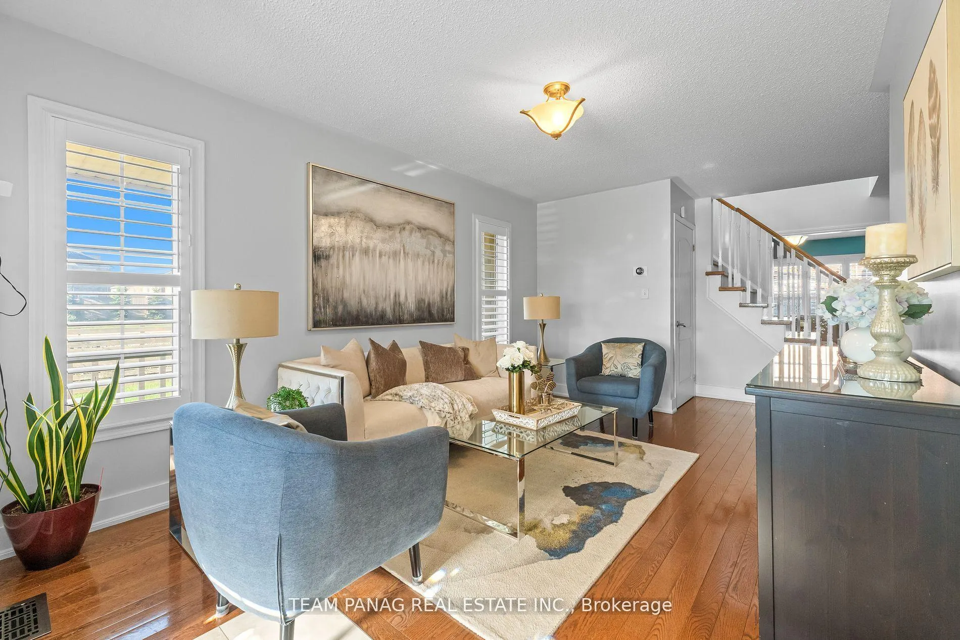 Photo 5 of 22 Coachlight Crescent, Brampton, Vales of Castlemore — HOMEH