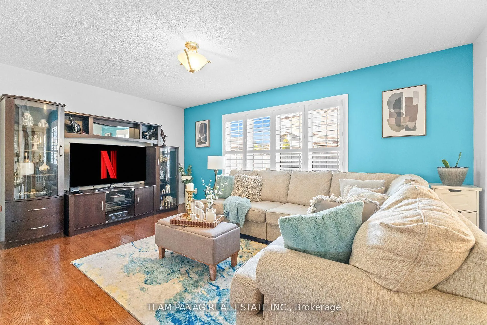 Photo 12 of 22 Coachlight Crescent, Brampton, Vales of Castlemore — HOMEH