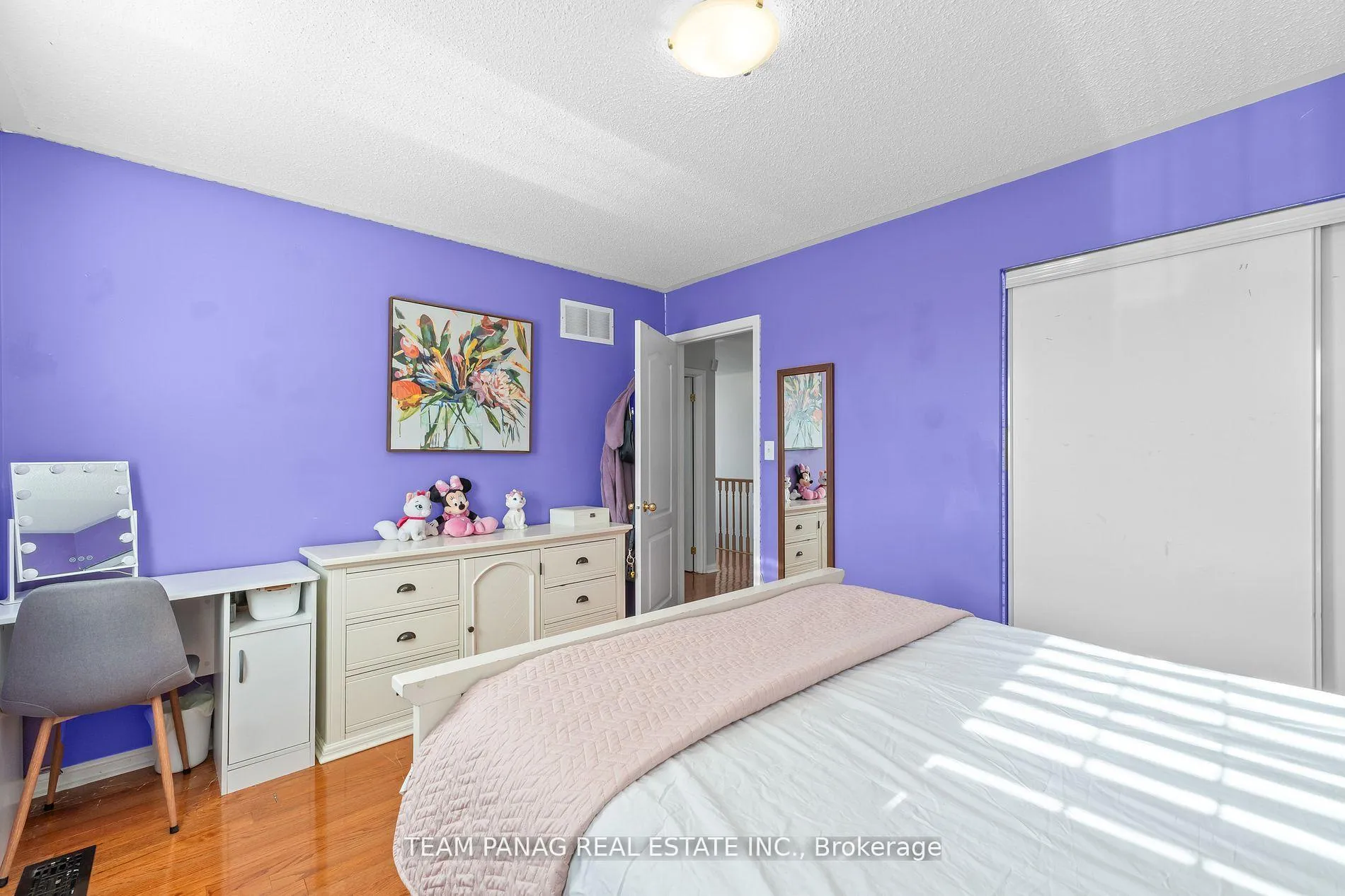 Photo 23 of 22 Coachlight Crescent, Brampton, Vales of Castlemore — HOMEH