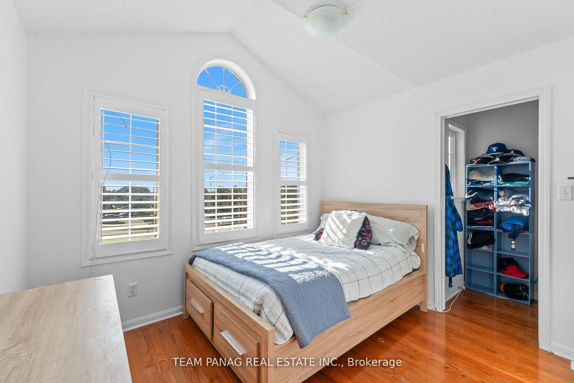 Photo 25 of 22 Coachlight Crescent, Brampton, Vales of Castlemore — HOMEH