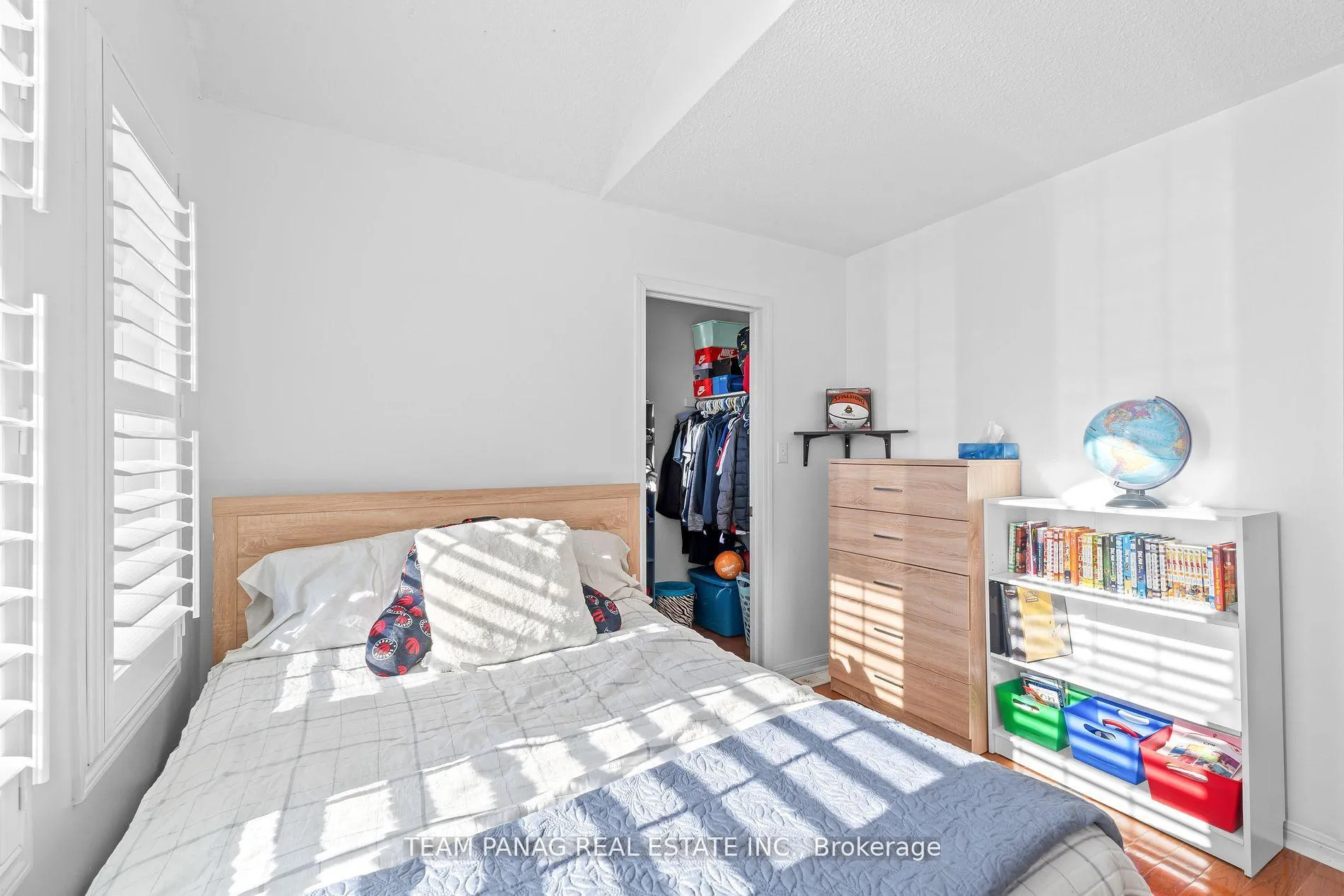 Photo 26 of 22 Coachlight Crescent, Brampton, Vales of Castlemore — HOMEH