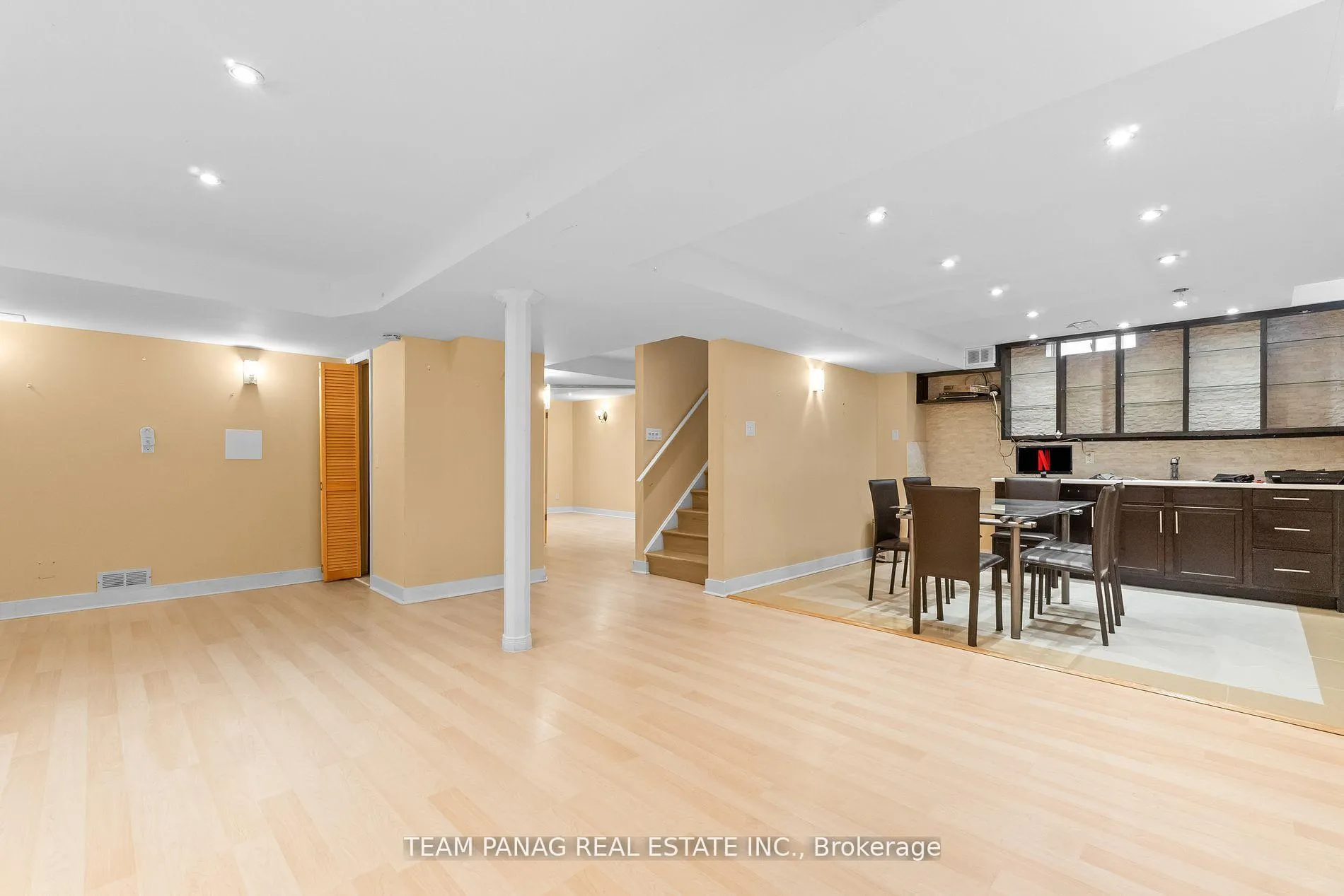 Photo 31 of 22 Coachlight Crescent, Brampton, Vales of Castlemore — HOMEH