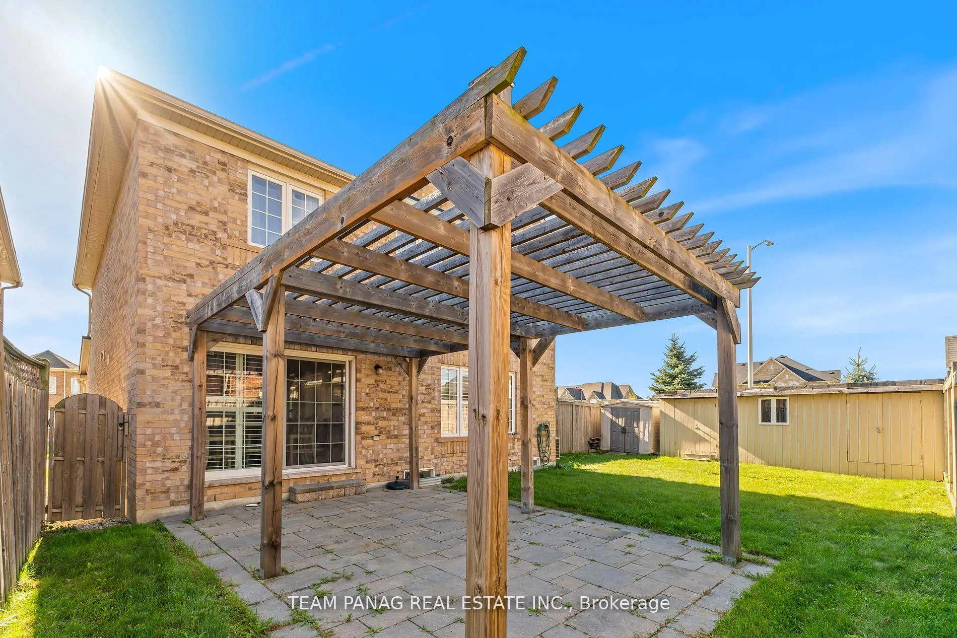 Photo 36 of 22 Coachlight Crescent, Brampton, Vales of Castlemore — HOMEH