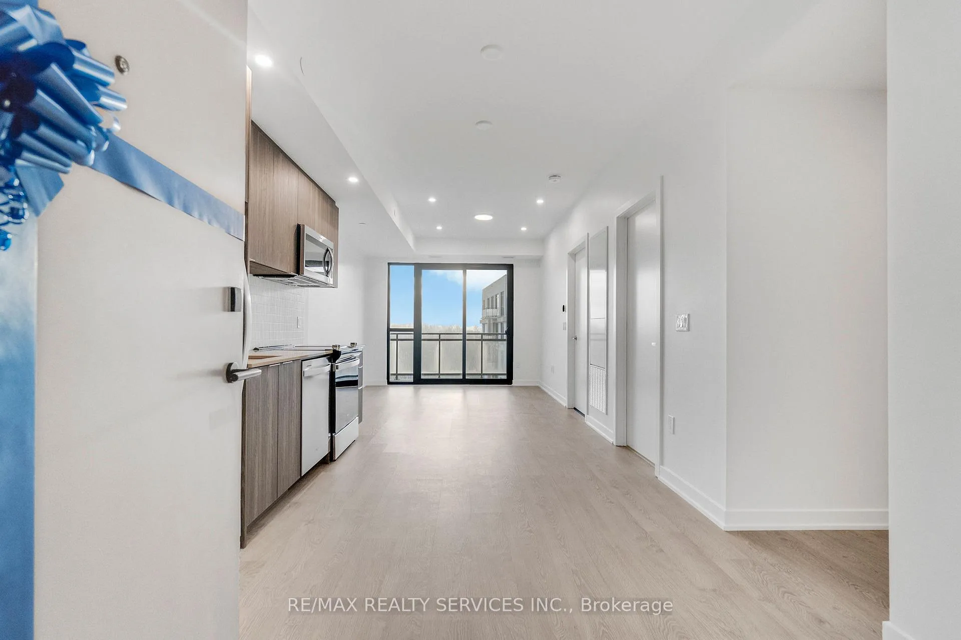 Photo 2 of Unit 709, 720 Whitlock Avenue, Milton, Cobban — HOMEH