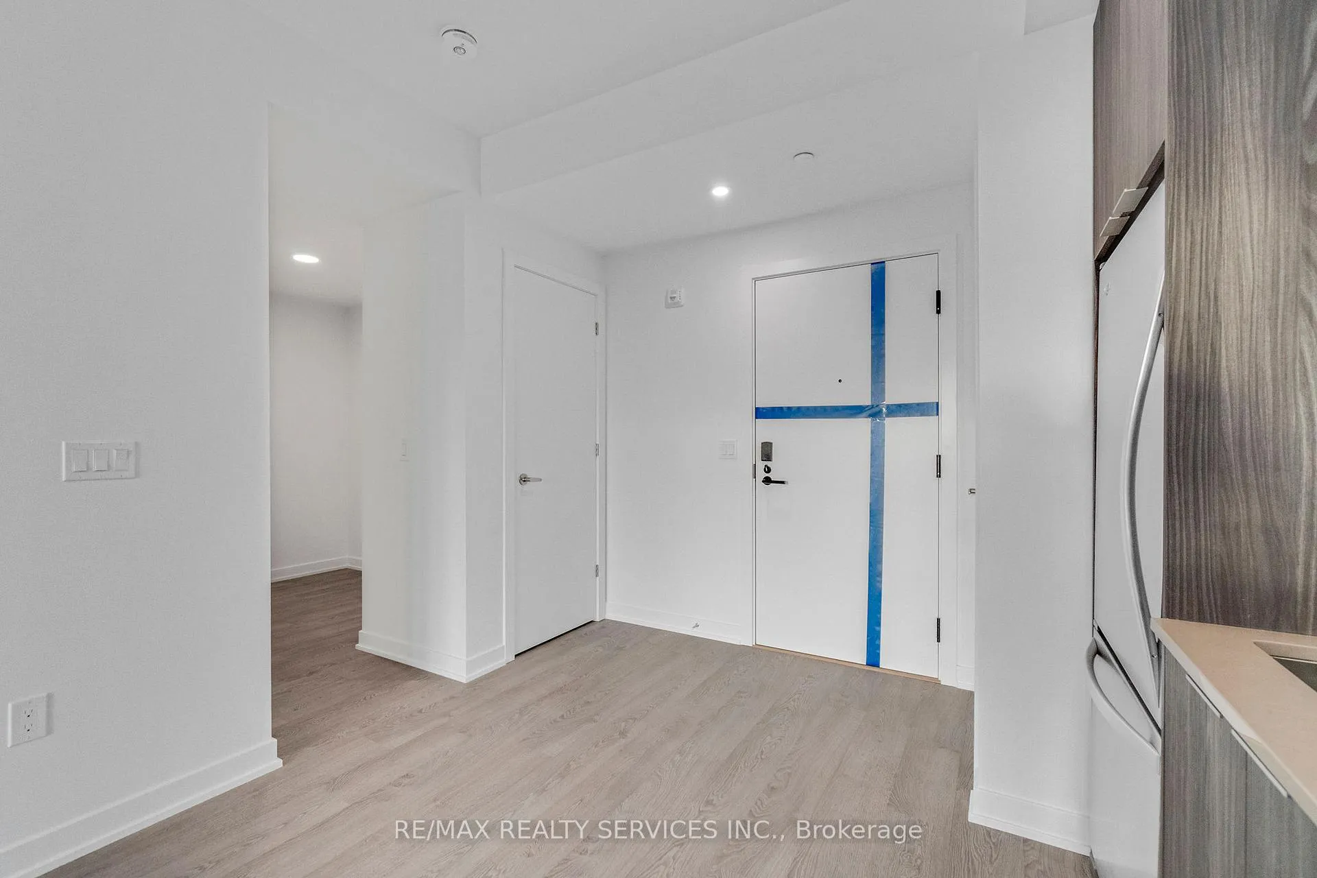 Photo 6 of Unit 709, 720 Whitlock Avenue, Milton, Cobban — HOMEH