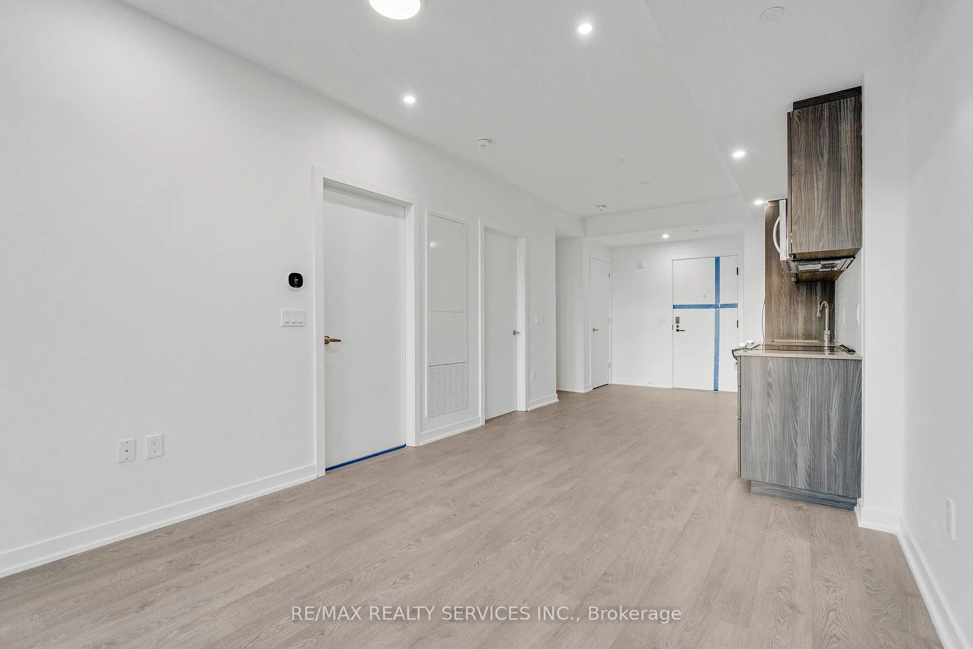 Photo 10 of Unit 709, 720 Whitlock Avenue, Milton, Cobban — HOMEH