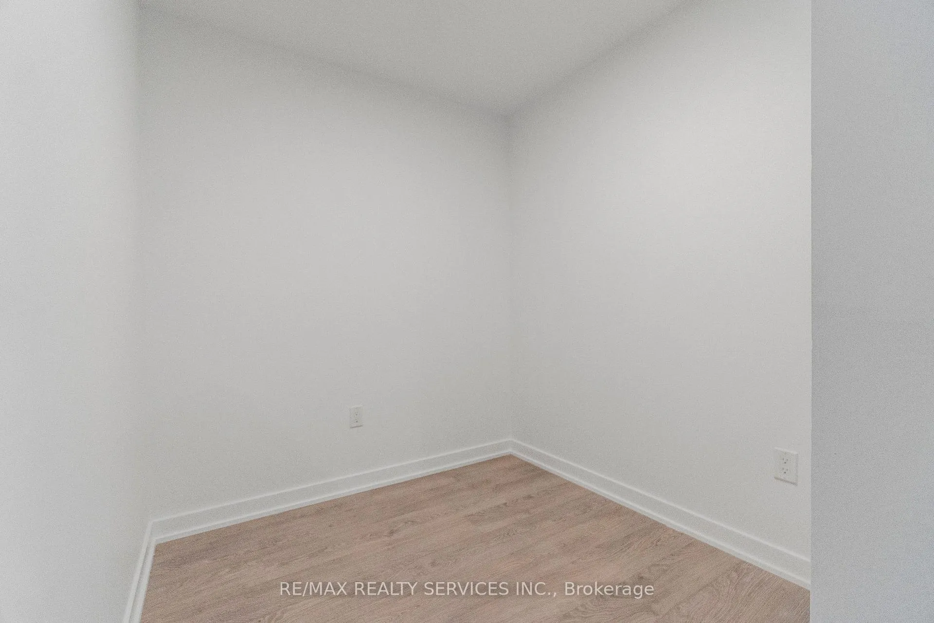 Photo 17 of Unit 709, 720 Whitlock Avenue, Milton, Cobban — HOMEH