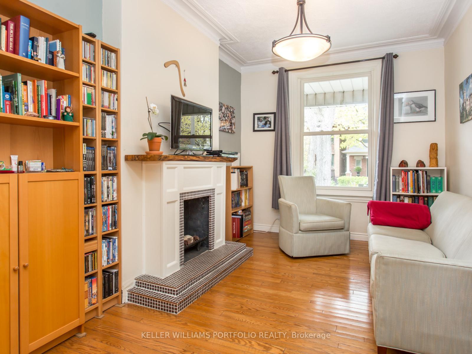 Photo 2 of 492 Gladstone Avenue, Toronto, Dufferin Grove — HOMEH
