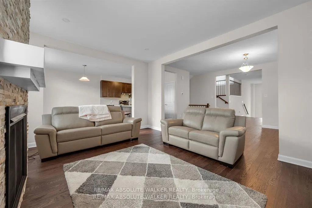 Photo 10 of 529 Anchor Circle, Ottawa, Mahogany Community — HOMEH