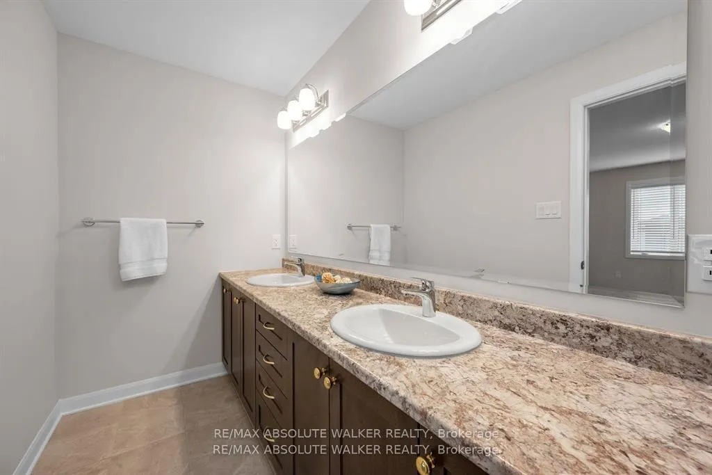 Photo 24 of 529 Anchor Circle, Ottawa, Mahogany Community — HOMEH