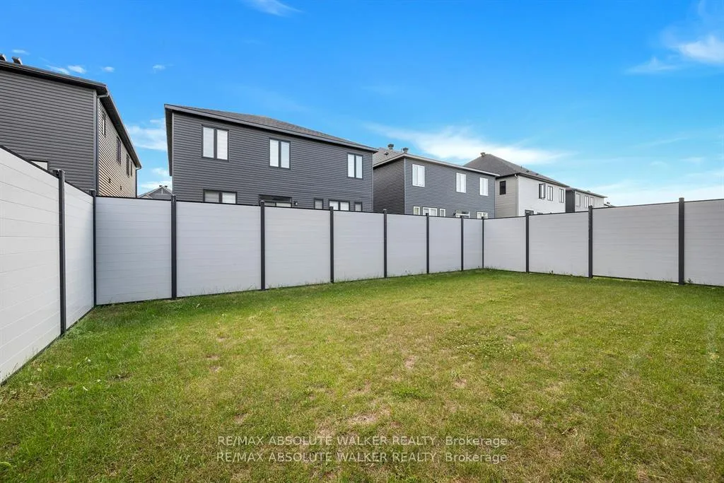 Photo 36 of 529 Anchor Circle, Ottawa, Mahogany Community — HOMEH