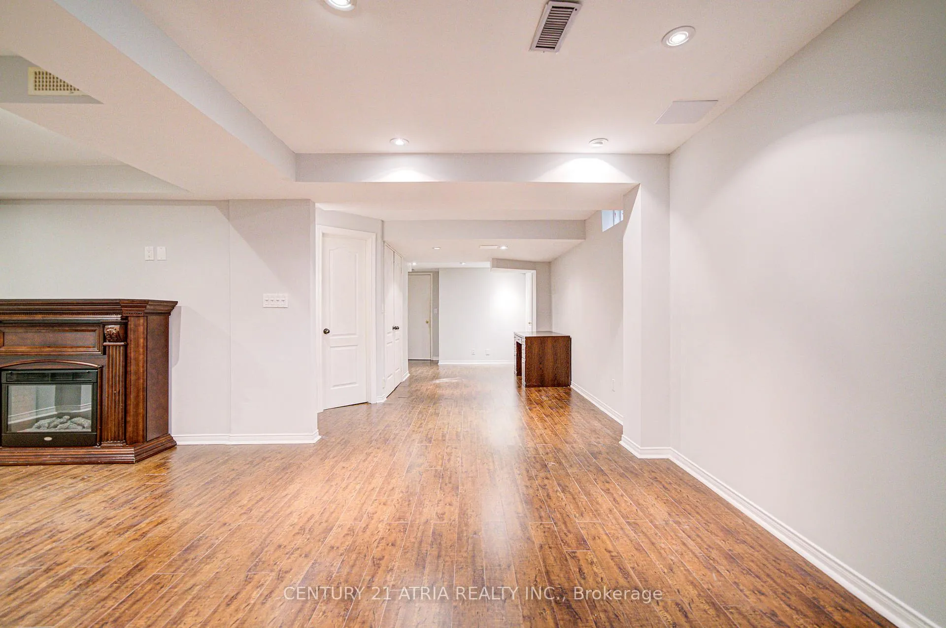 Photo 33 of 273 Conover Avenue, Aurora, Bayview Northeast — HOMEH