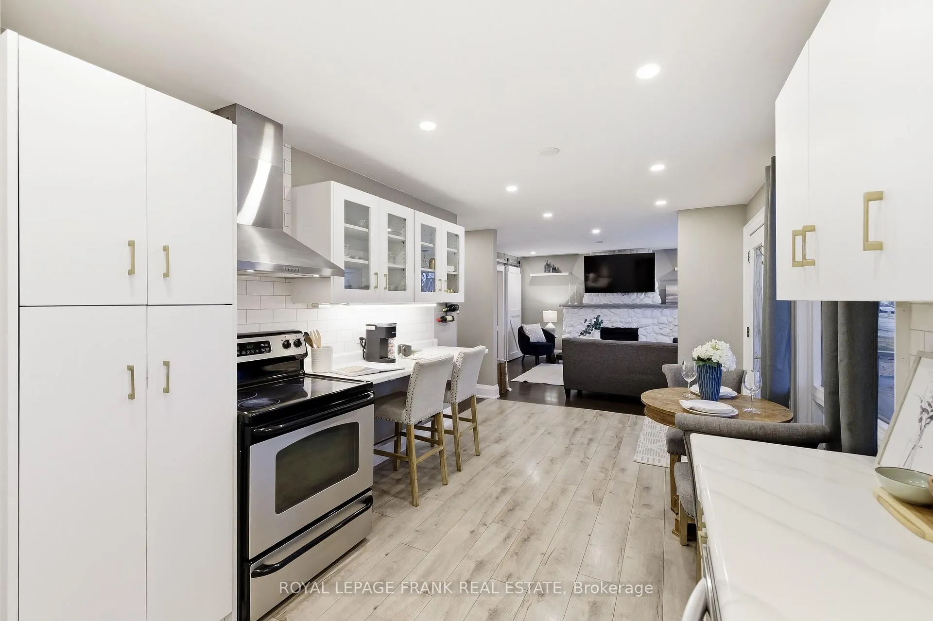 Photo 9 of 64 Caleb Street, Scugog, Port Perry — HOMEH