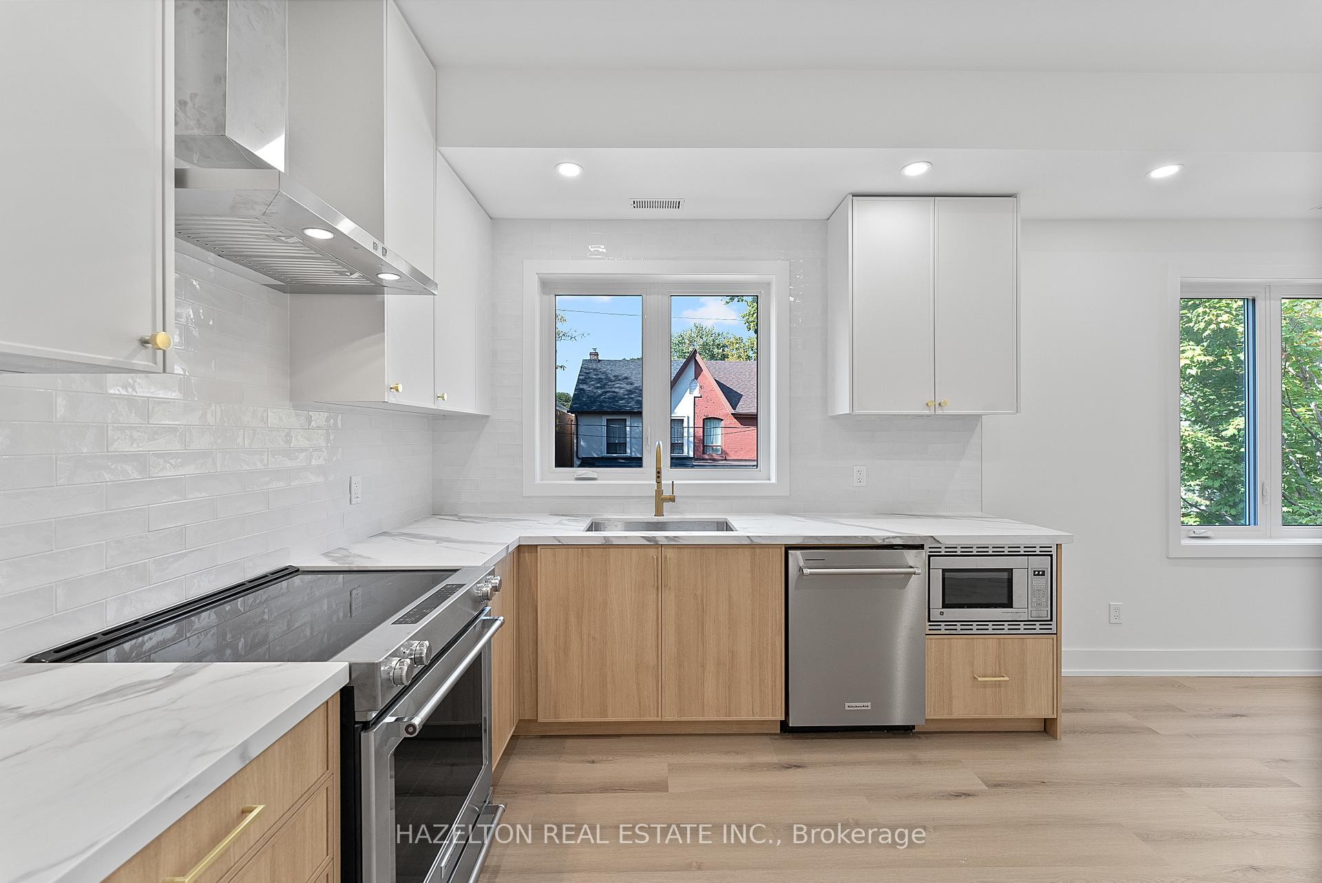 Photo 2 of Unit 3, 127 Northcote Avenue, Toronto, Little Portugal — HOMEH