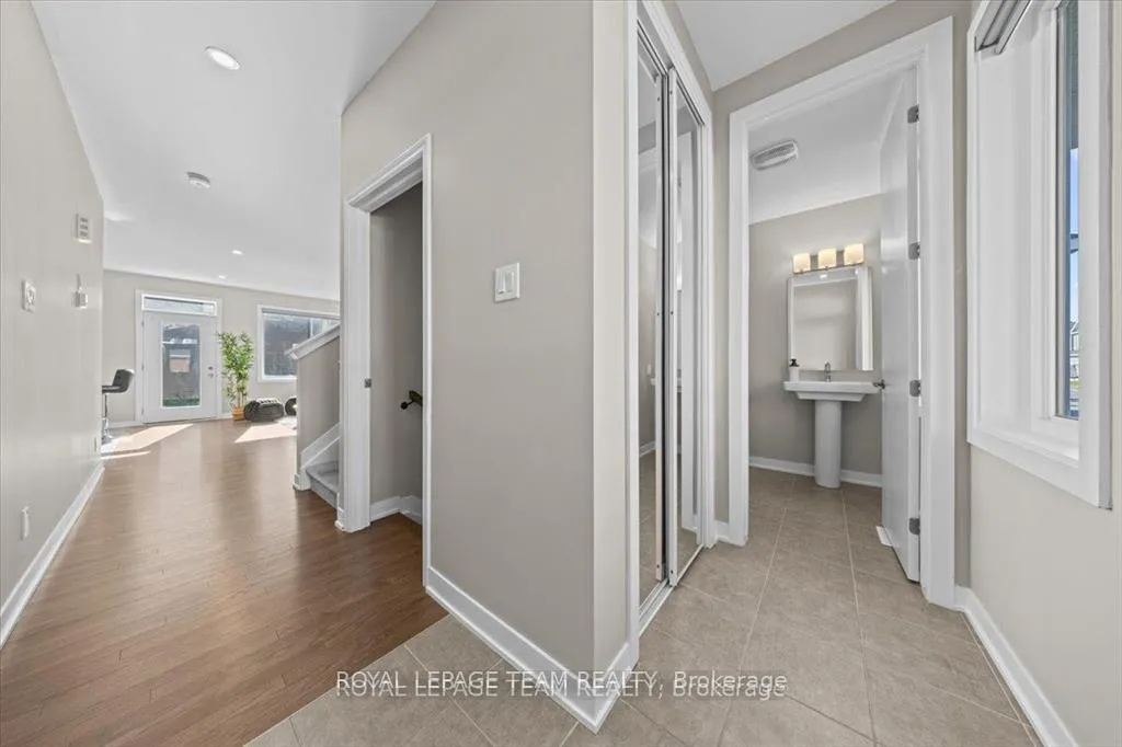 Photo 3 of 426 Epoch Street, Ottawa, Barrhaven - Half Moon Bay — HOMEH